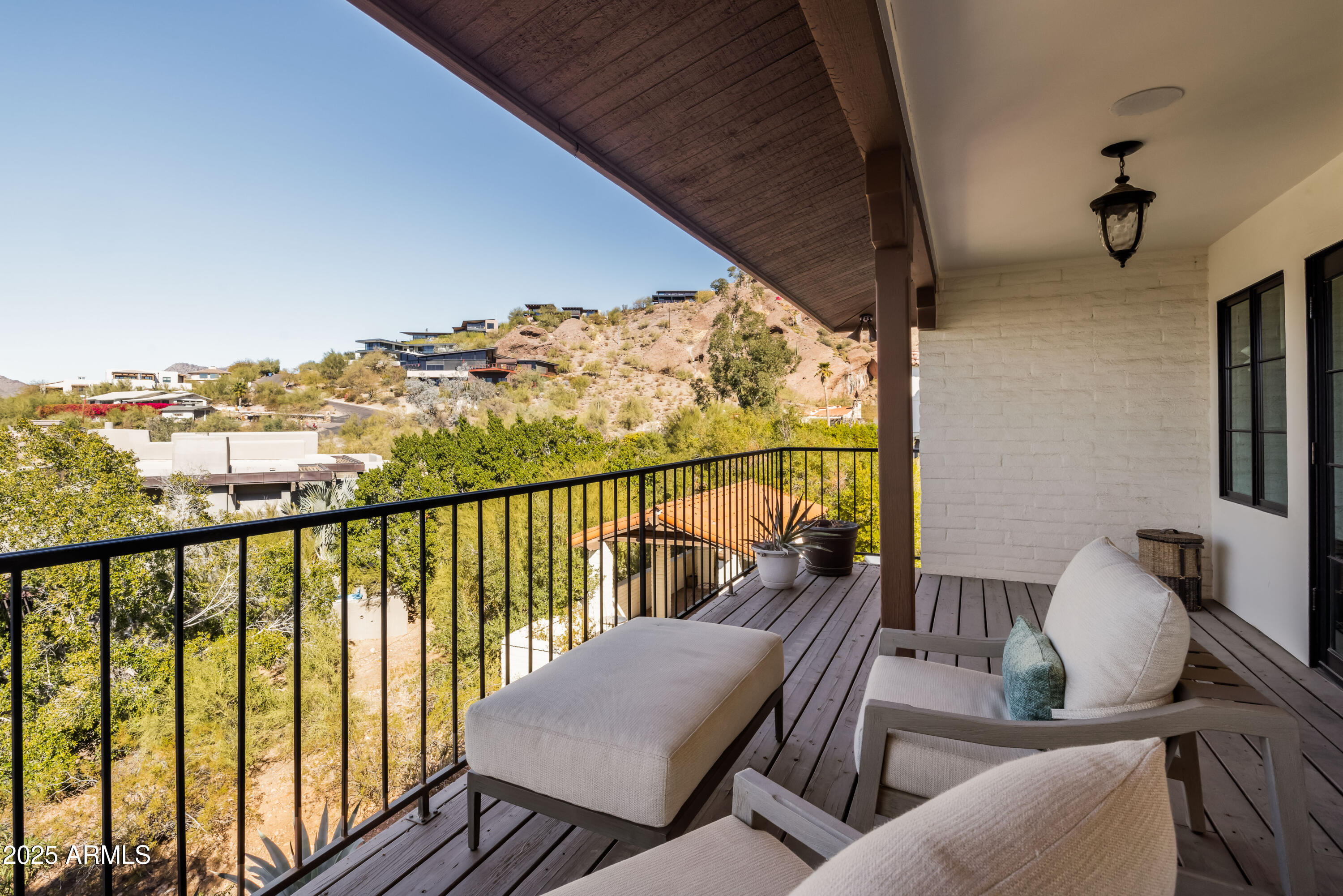 CAMELBACK CANYON - Residential