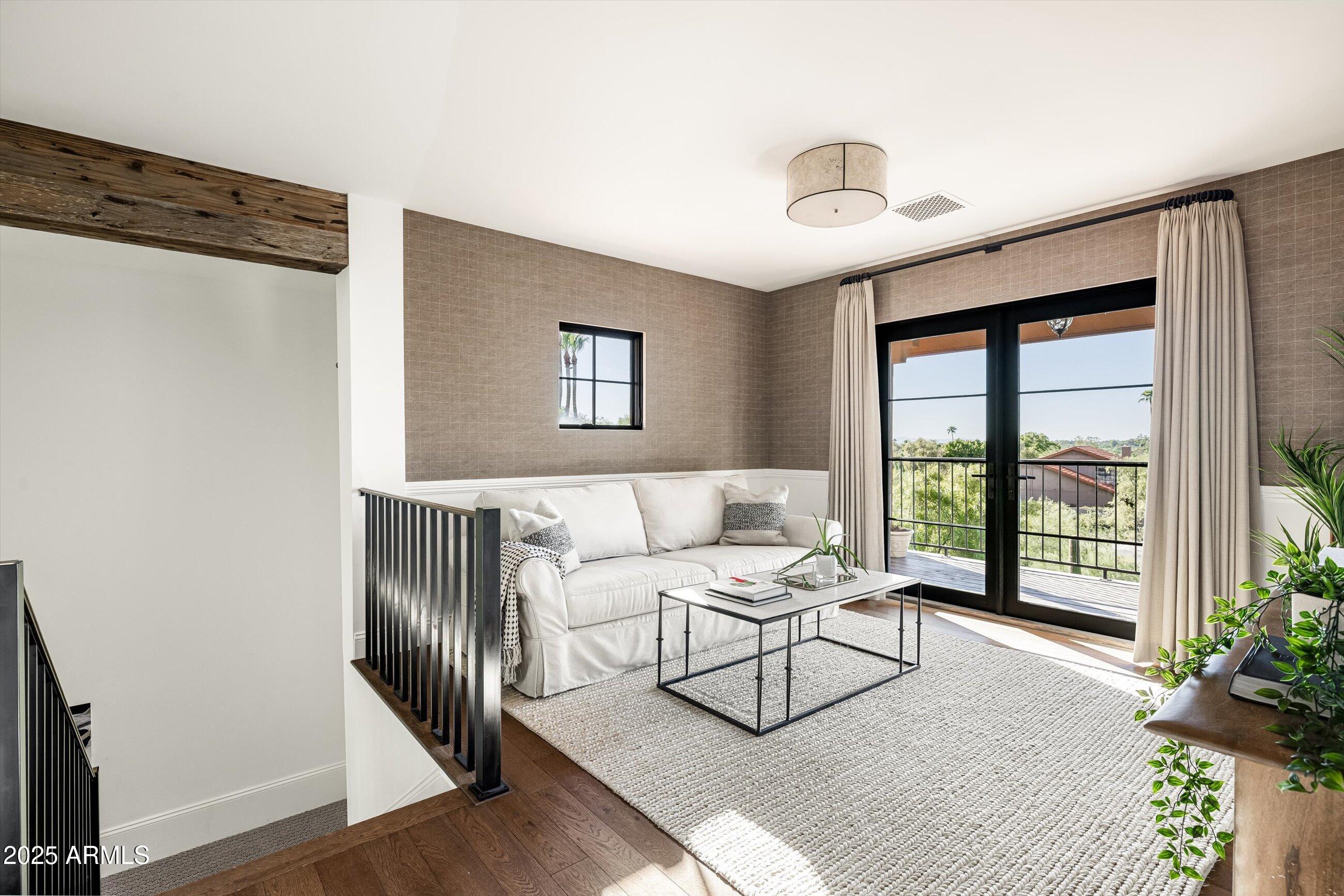 CAMELBACK CANYON - Residential