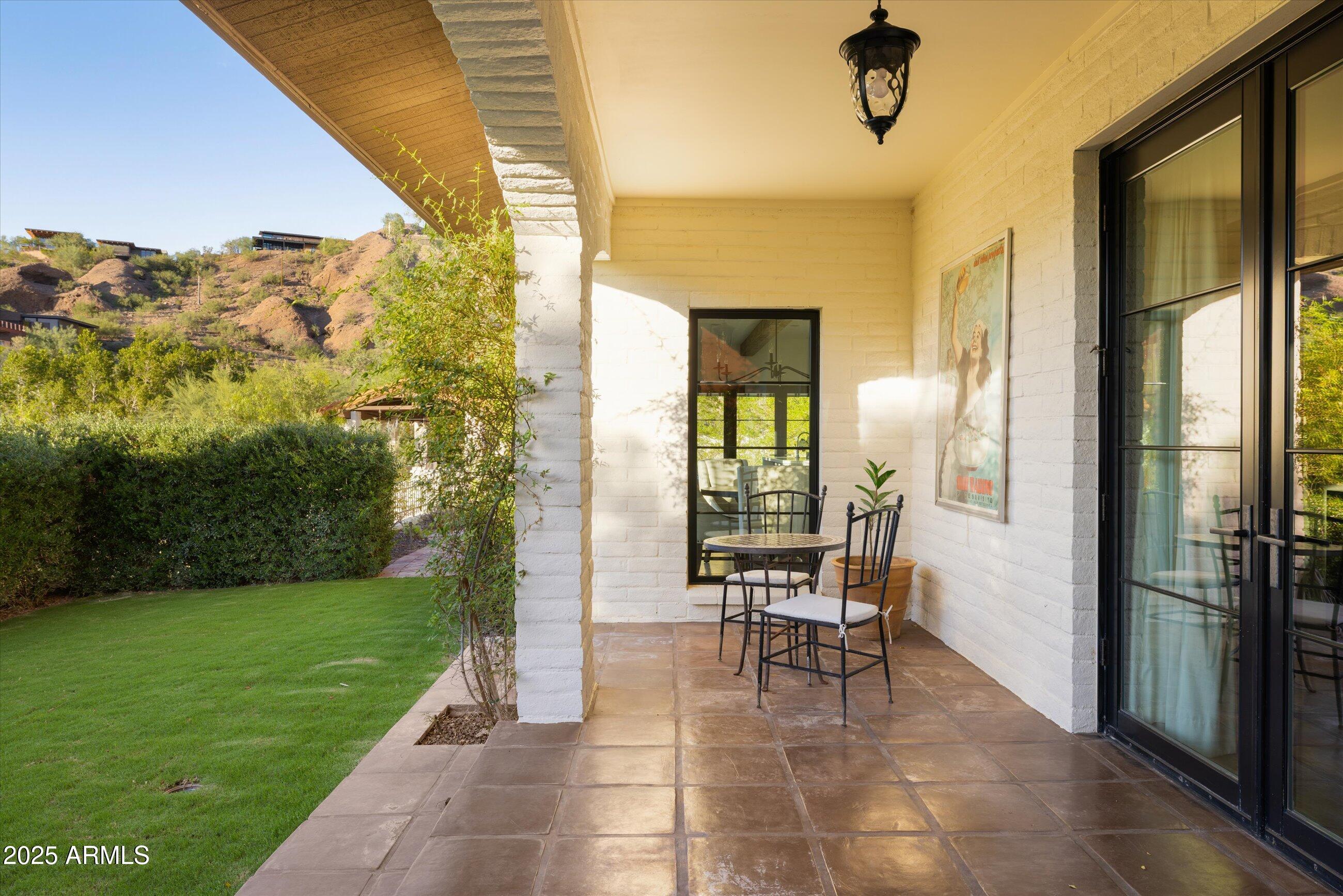 CAMELBACK CANYON - Residential