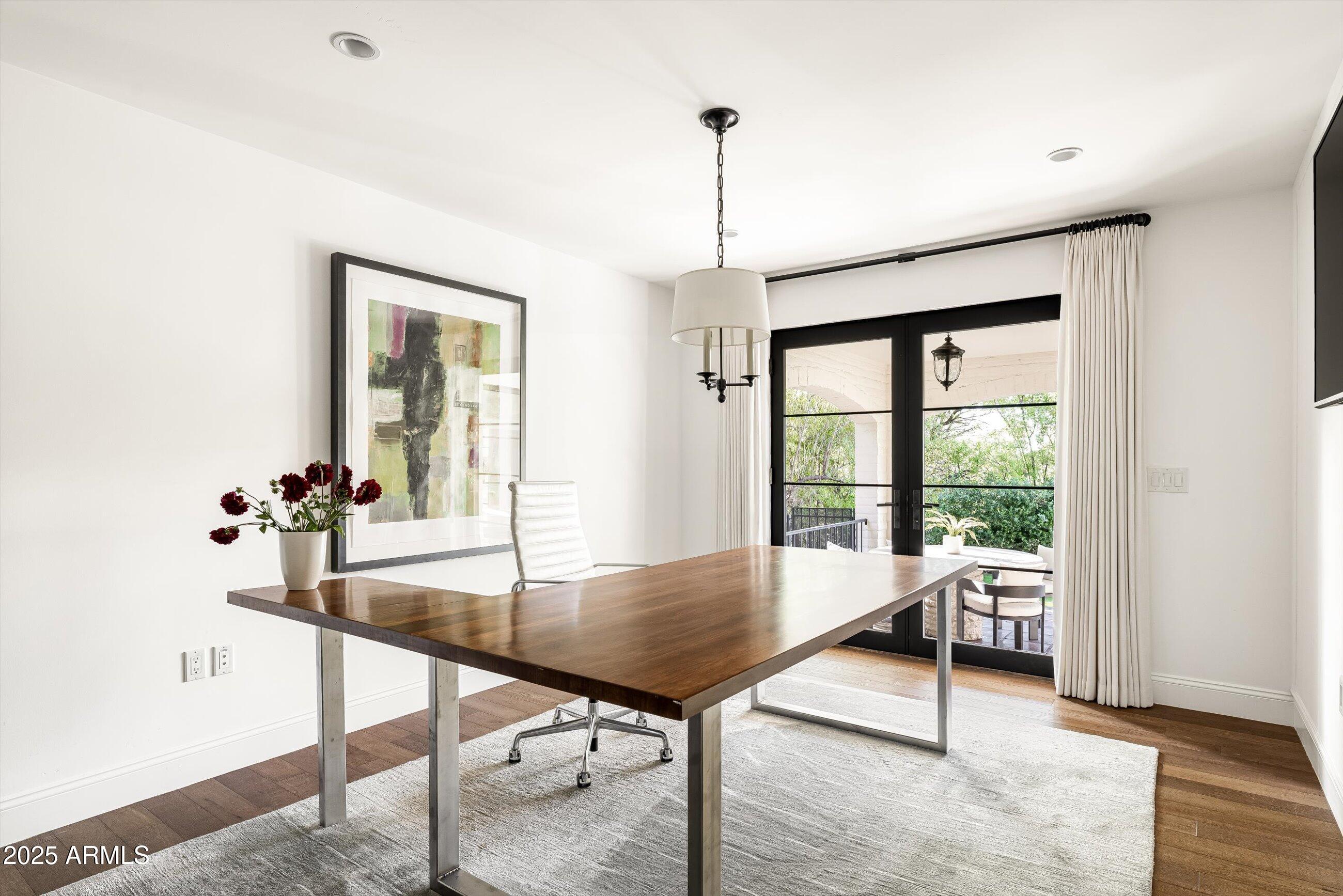 CAMELBACK CANYON - Residential