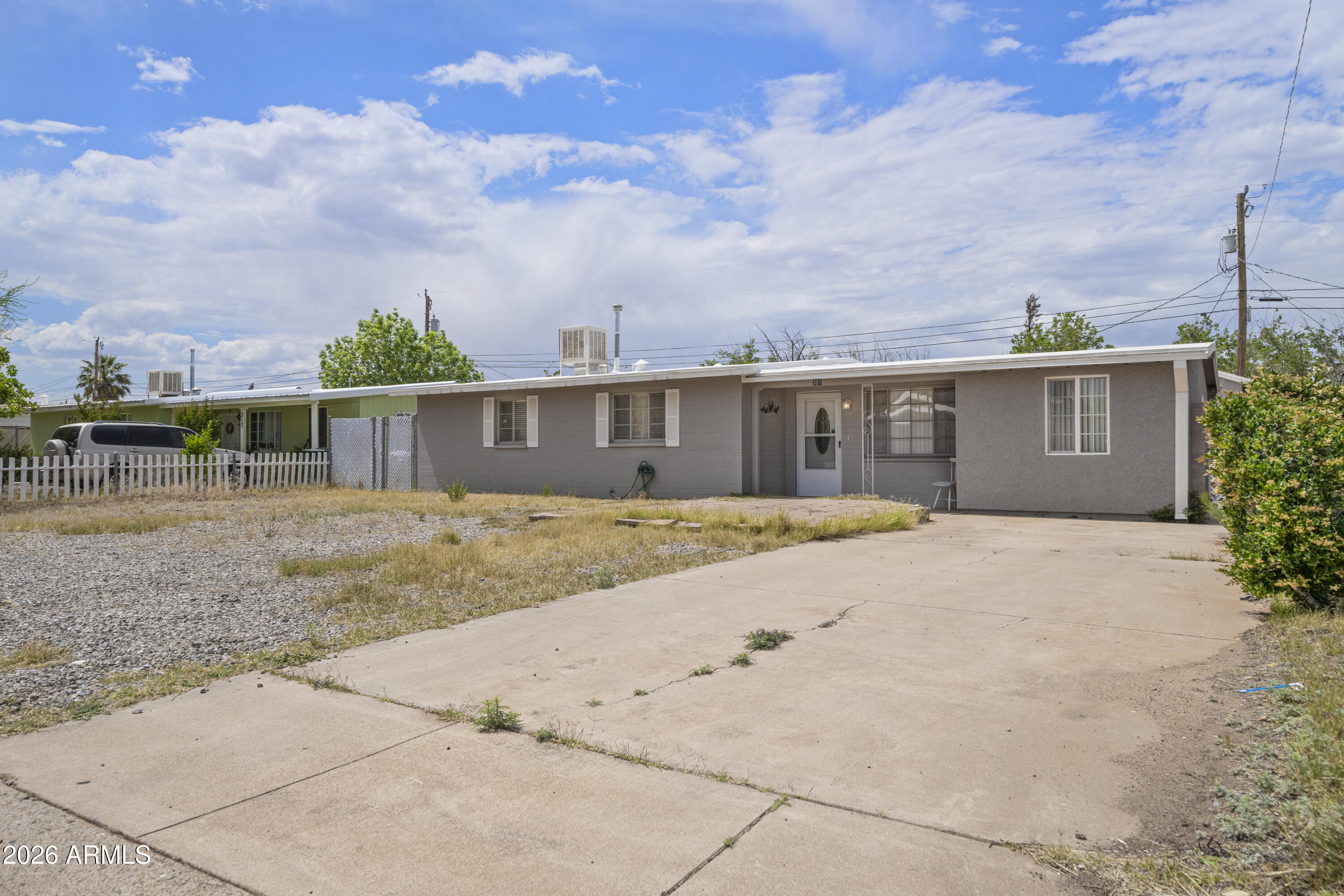 GARDEN CANYON 2 - Residential