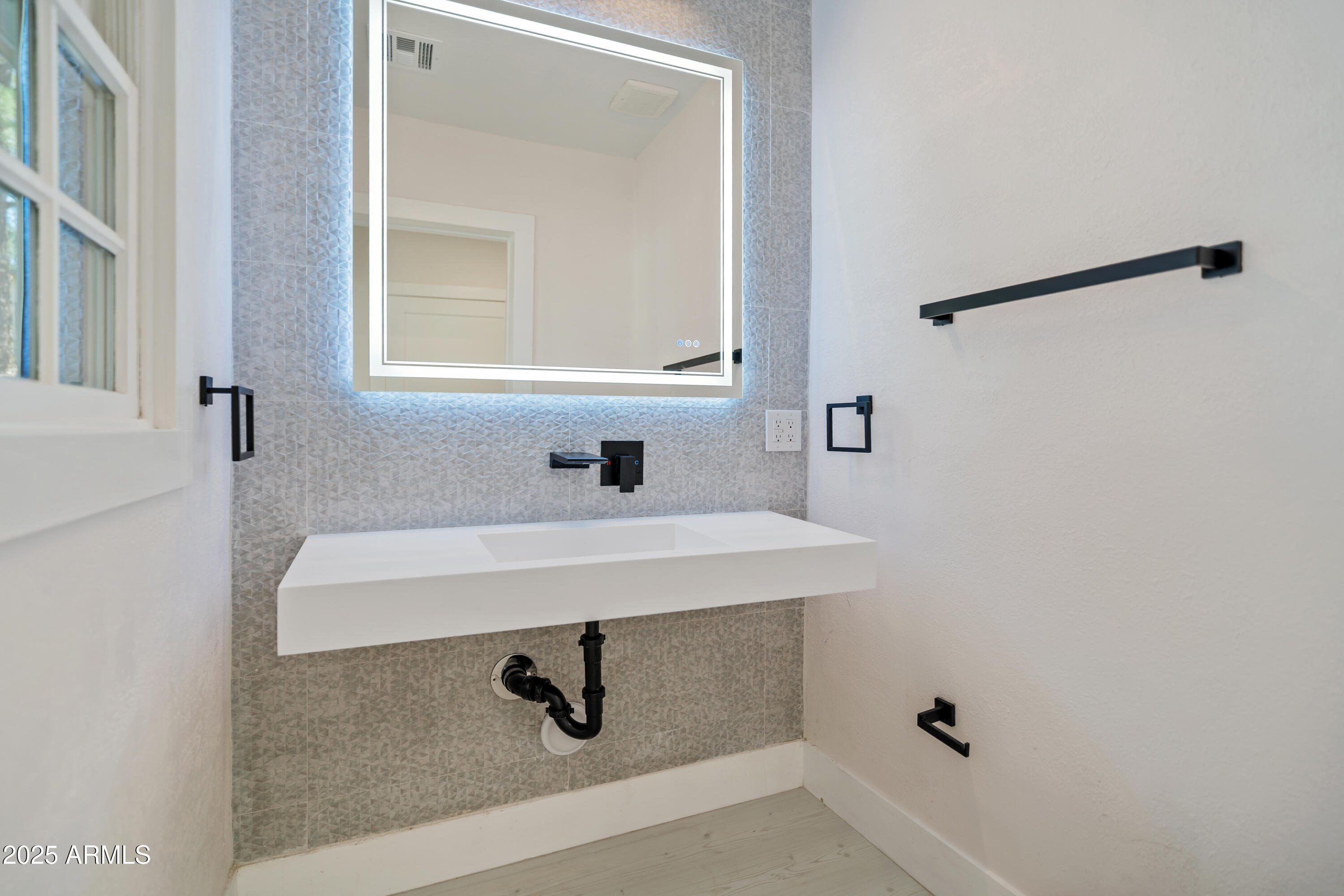 SUNNYSLOPE - Residential