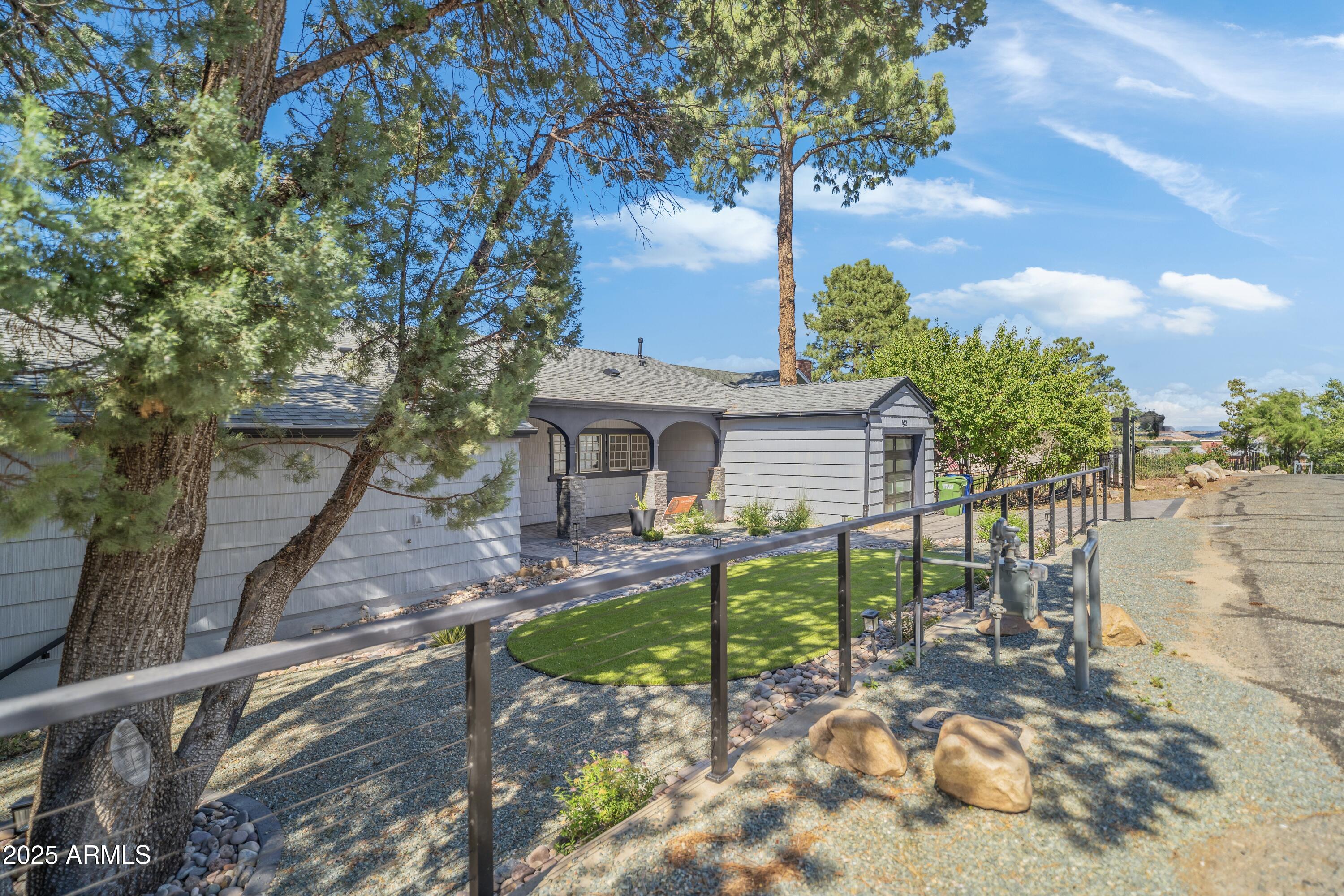 SUNNYSLOPE - Residential