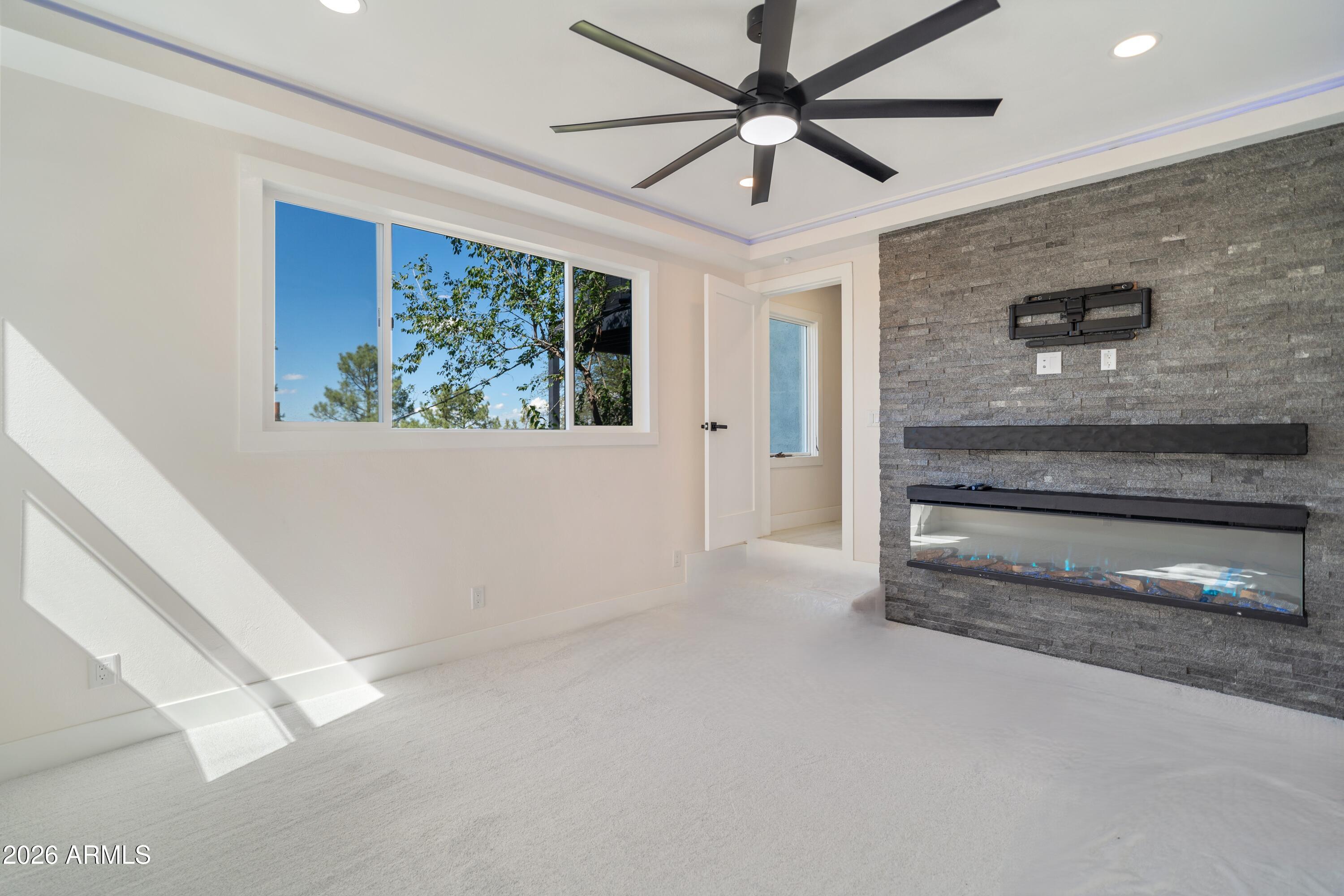 SUNNYSLOPE - Residential