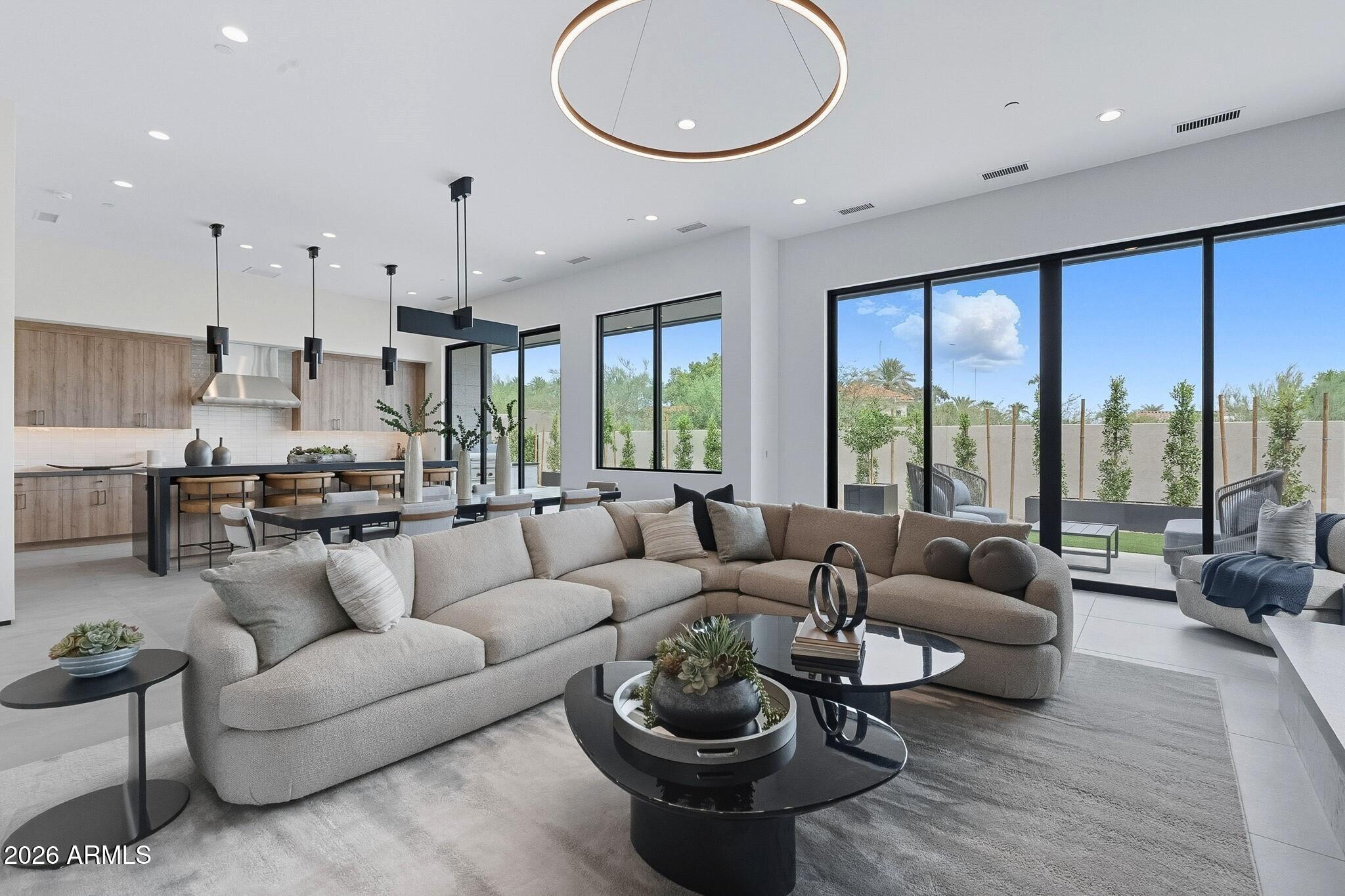 PHOENICIAN - Residential