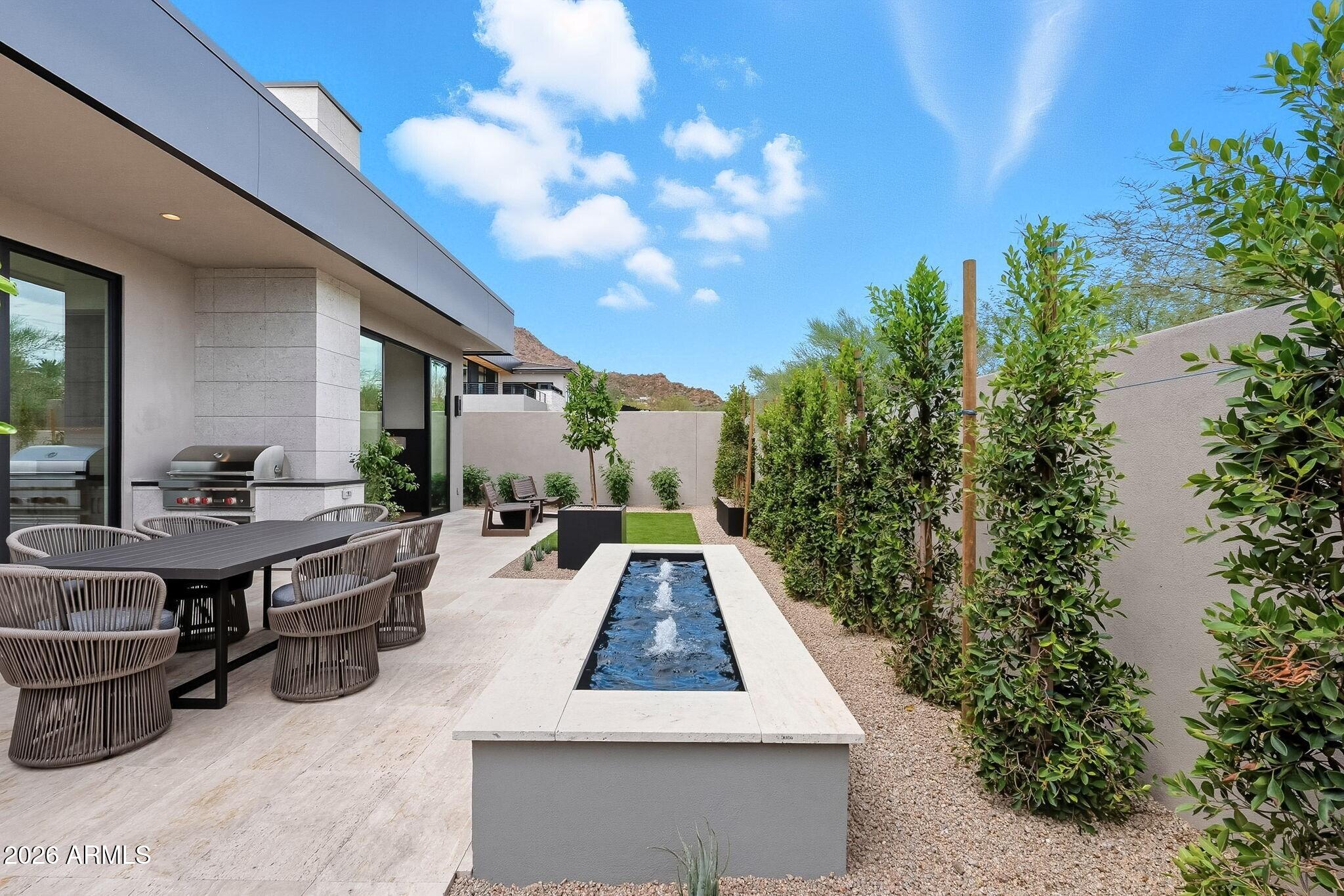 PHOENICIAN - Residential
