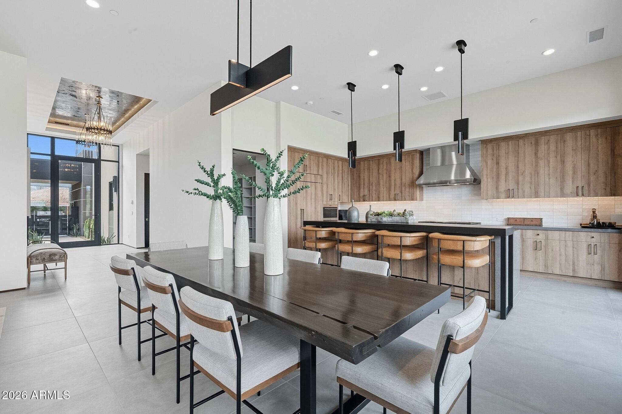 PHOENICIAN - Residential