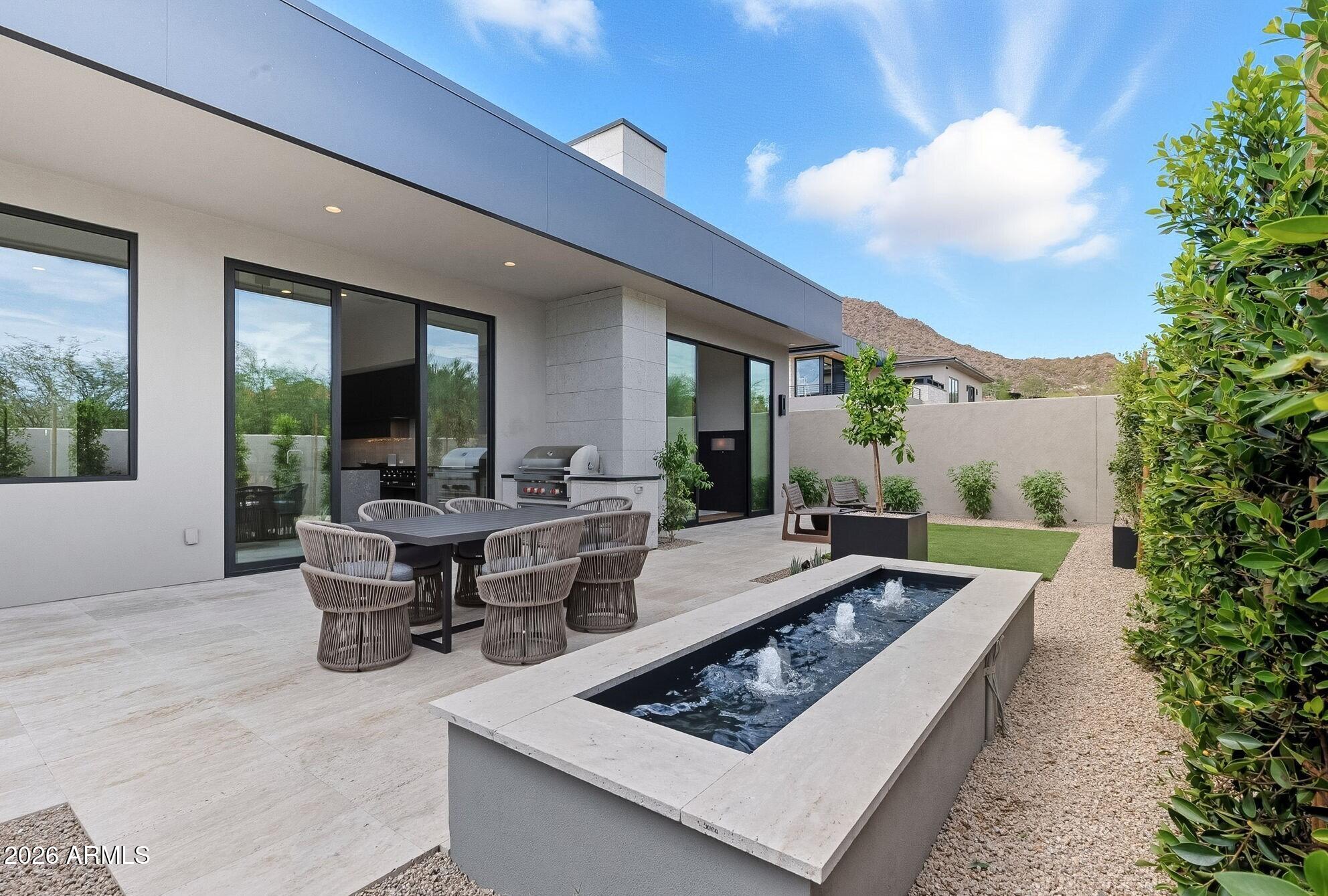 PHOENICIAN - Residential