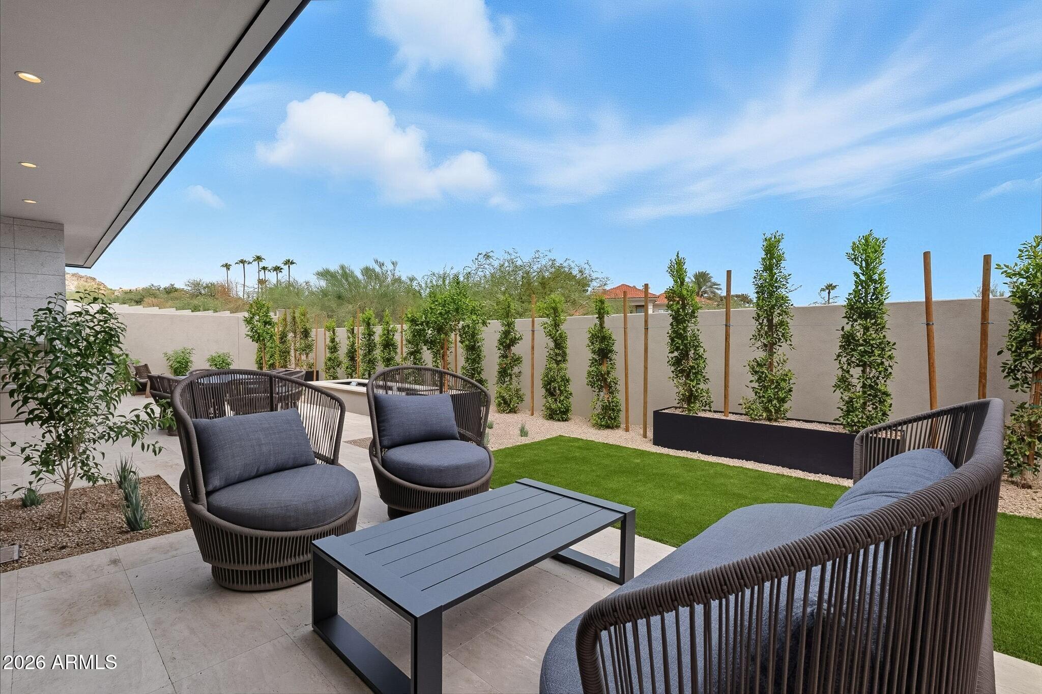 PHOENICIAN - Residential