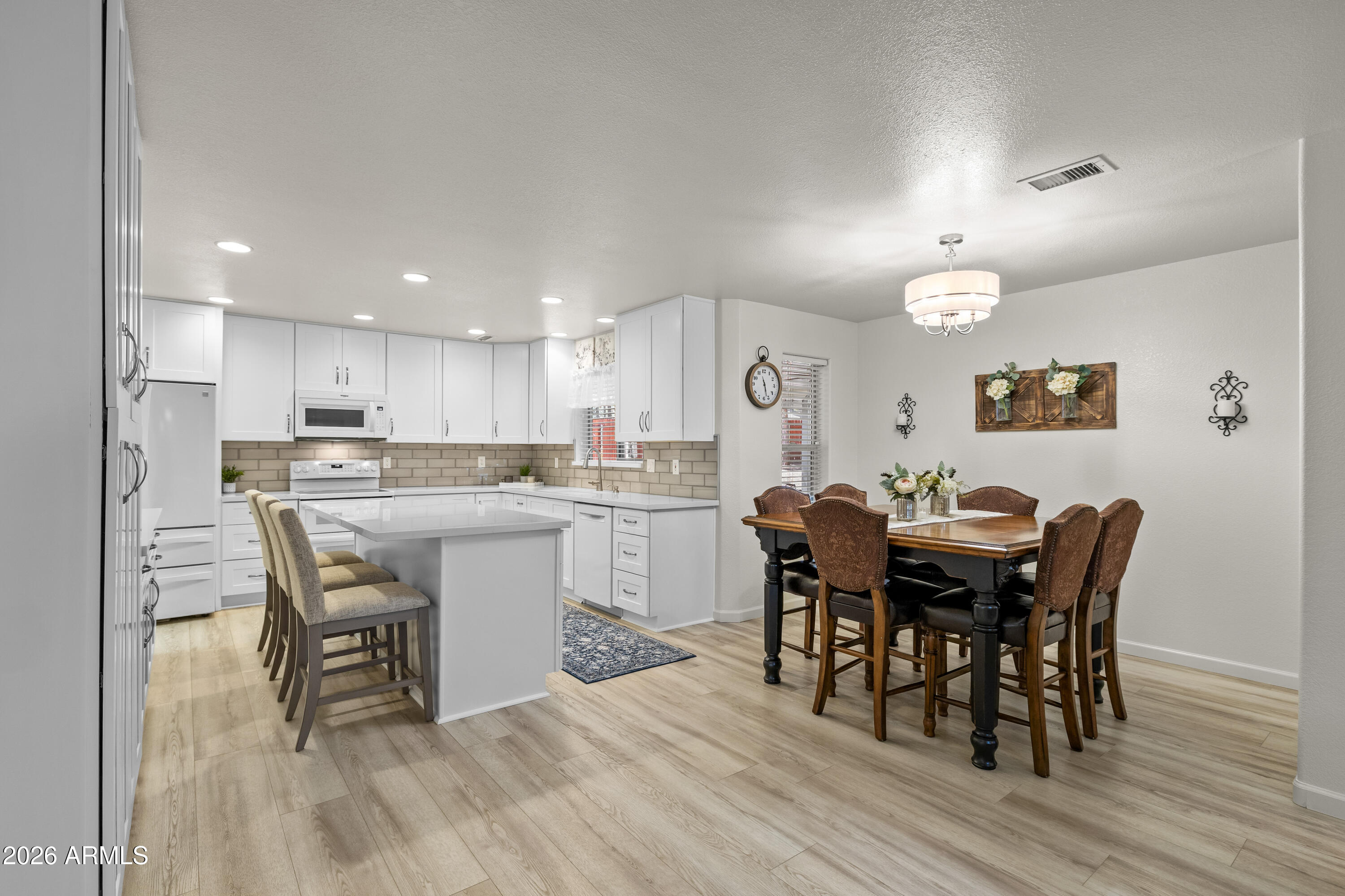 WALNUT RIDGE ESTATES - Residential