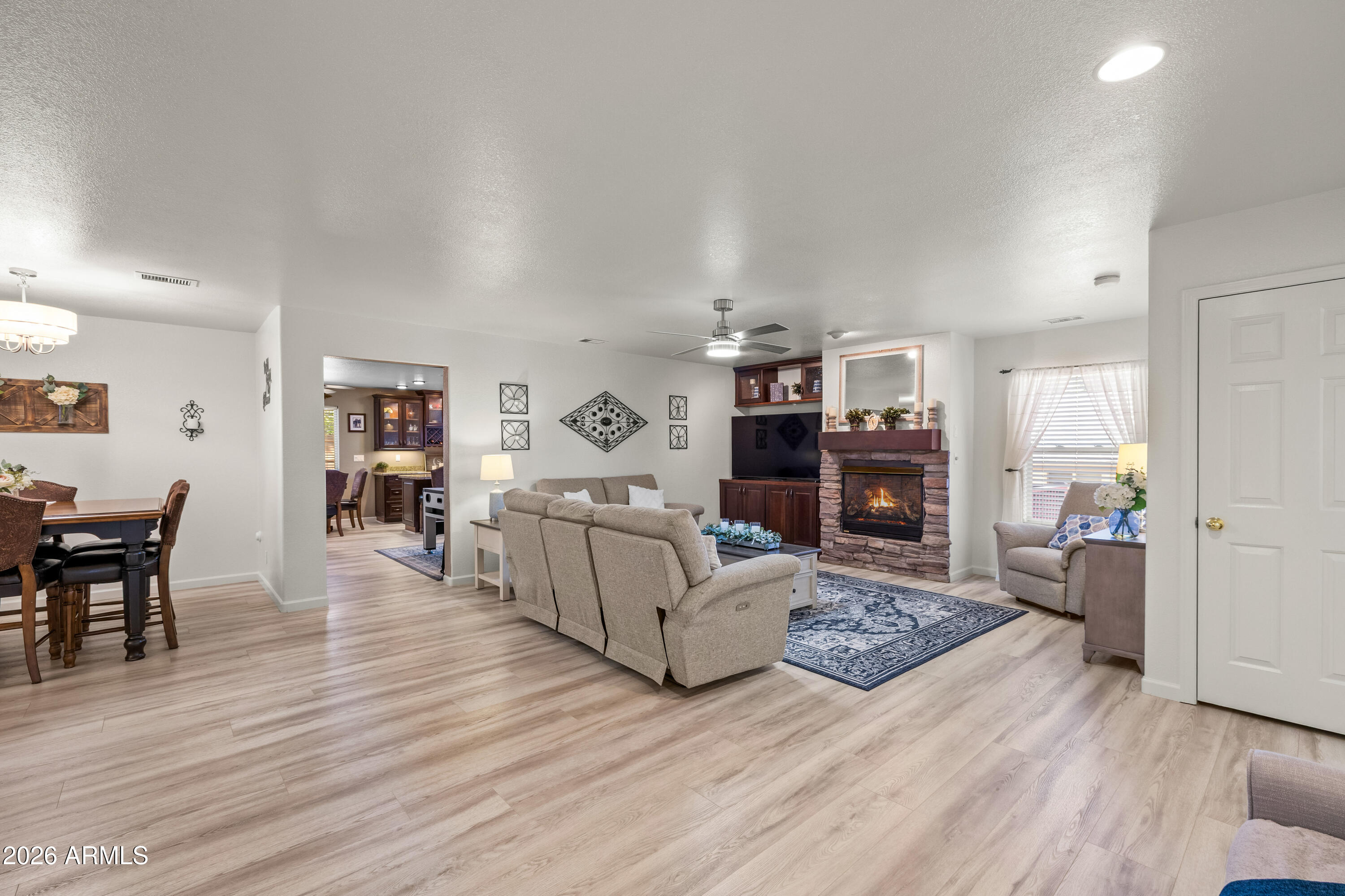 WALNUT RIDGE ESTATES - Residential