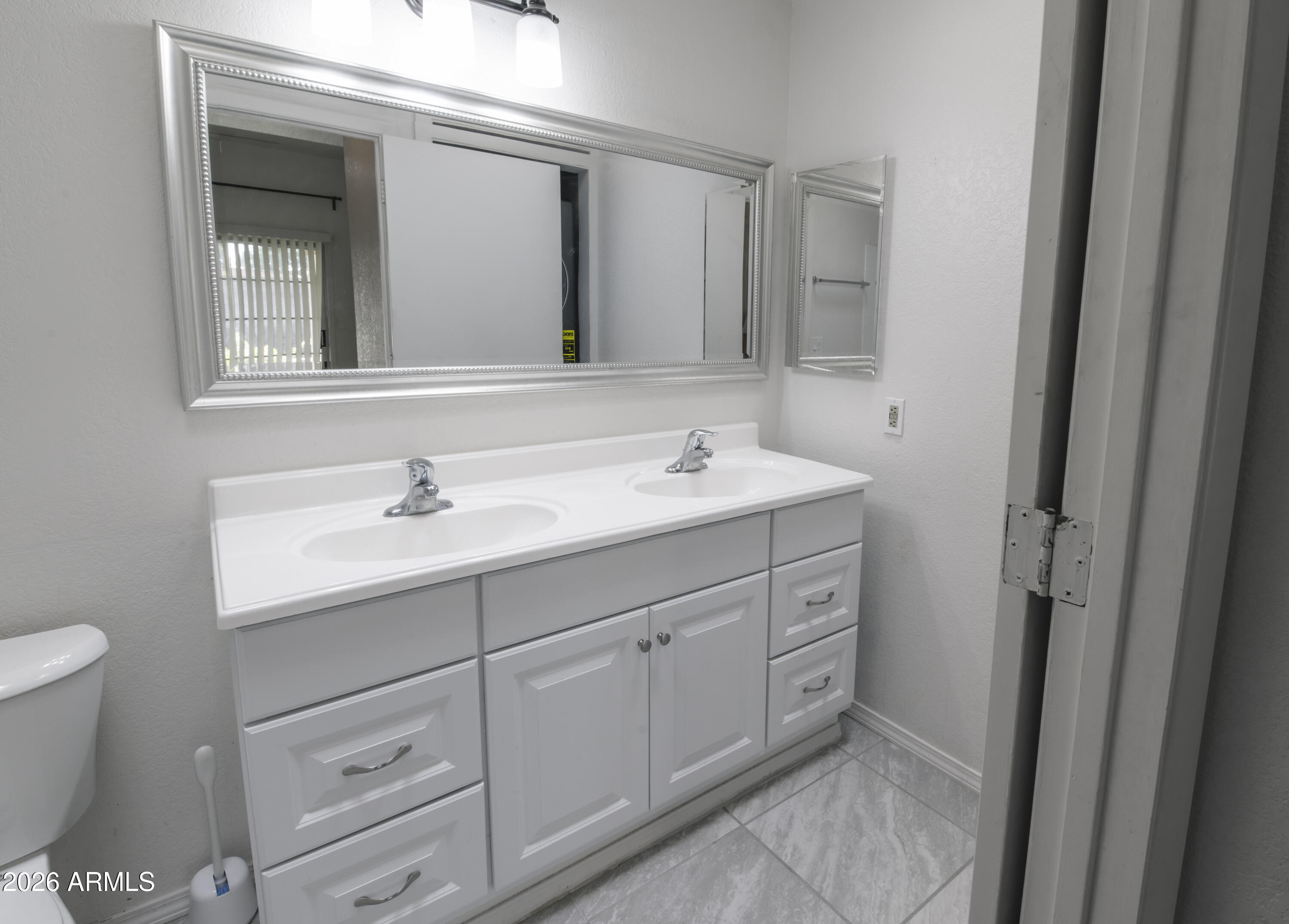 COUNTRY MEADOWS CONDOMINIUMS UNIT 3 AMD - Residential