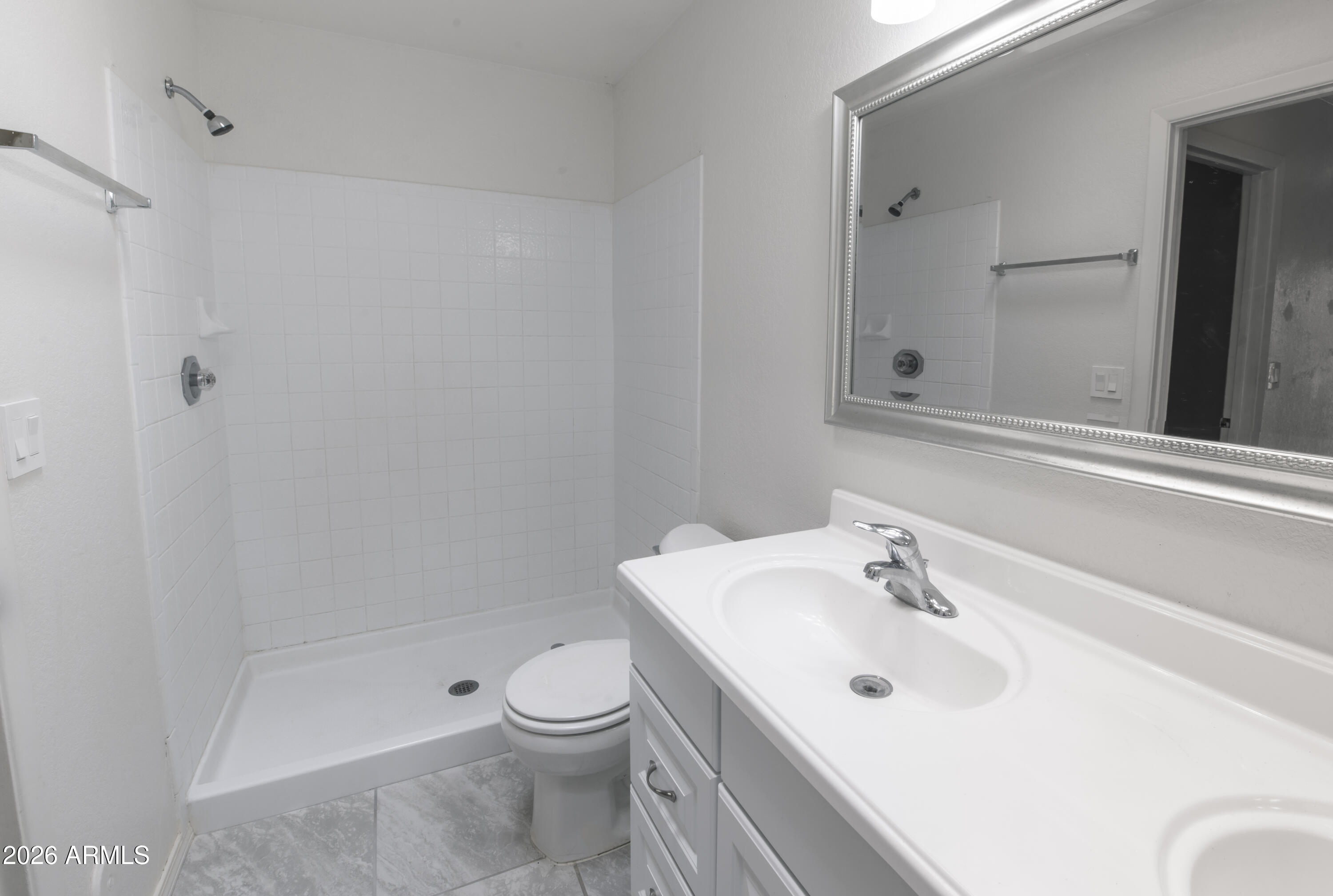 COUNTRY MEADOWS CONDOMINIUMS UNIT 3 AMD - Residential