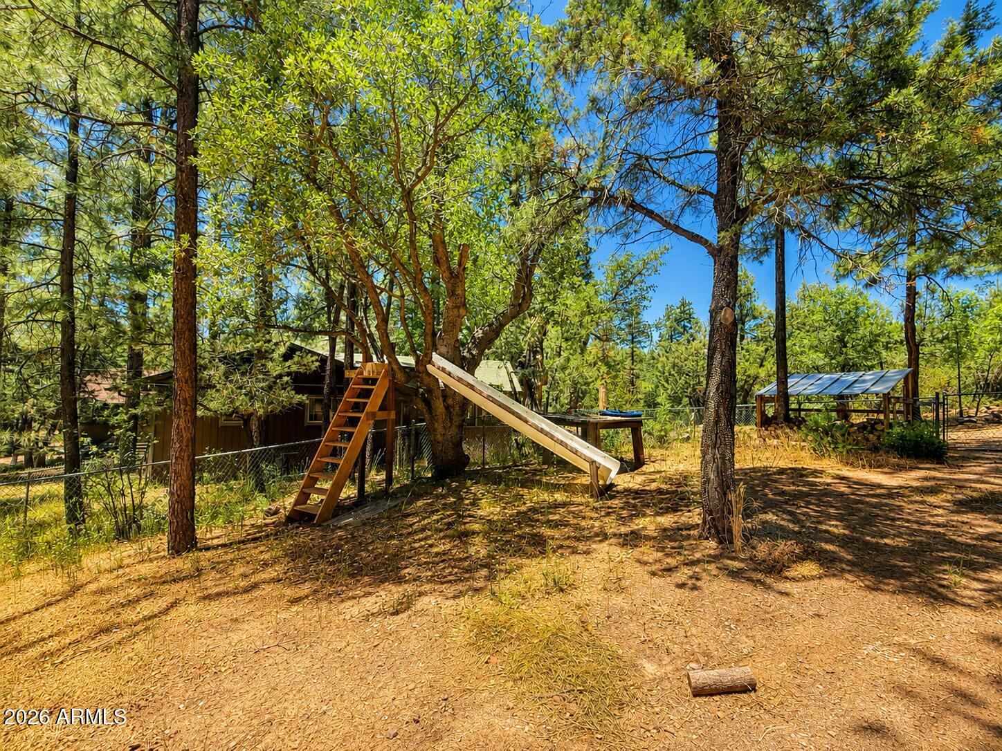 STRAWBERRY KNOLLS - Residential