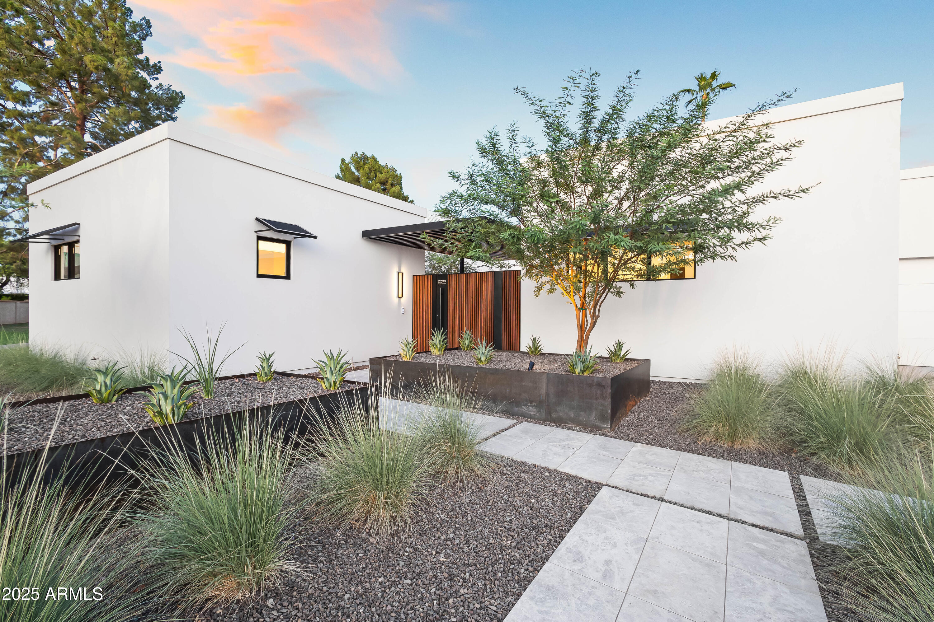 PARADISE PARK TRAILS - Residential