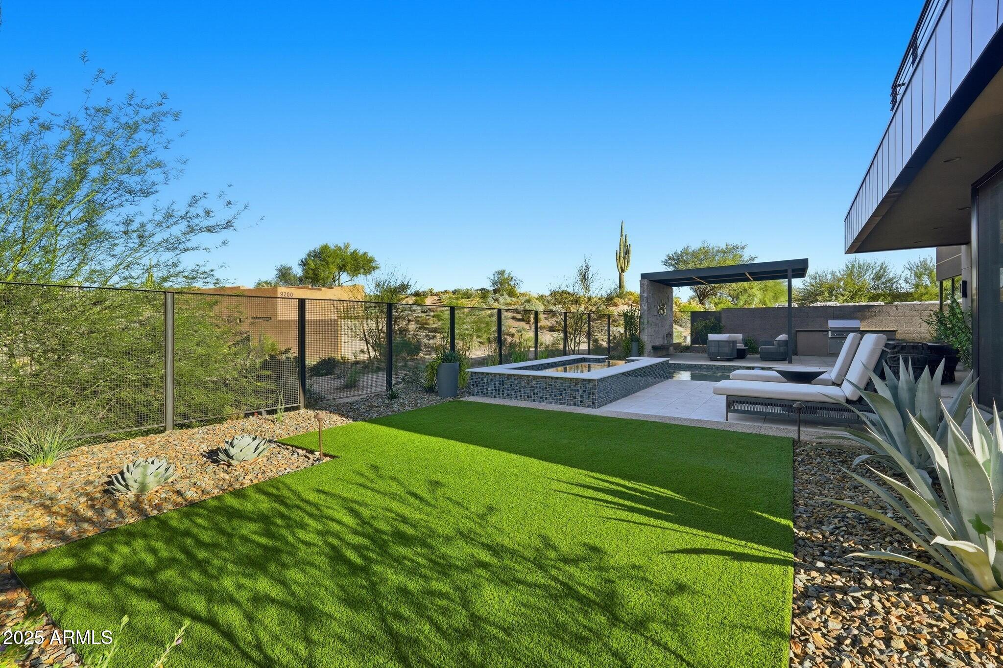 DESERT MOUNTAIN - Residential