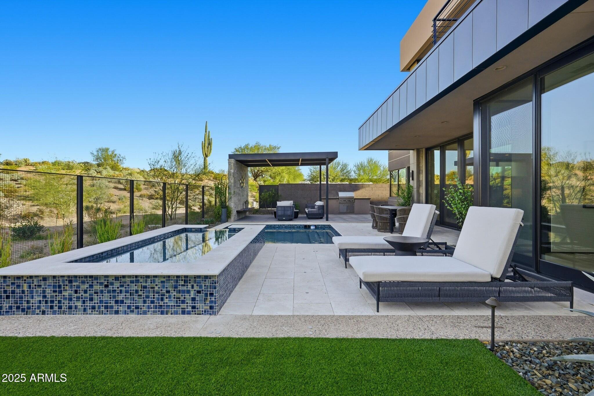 DESERT MOUNTAIN - Residential
