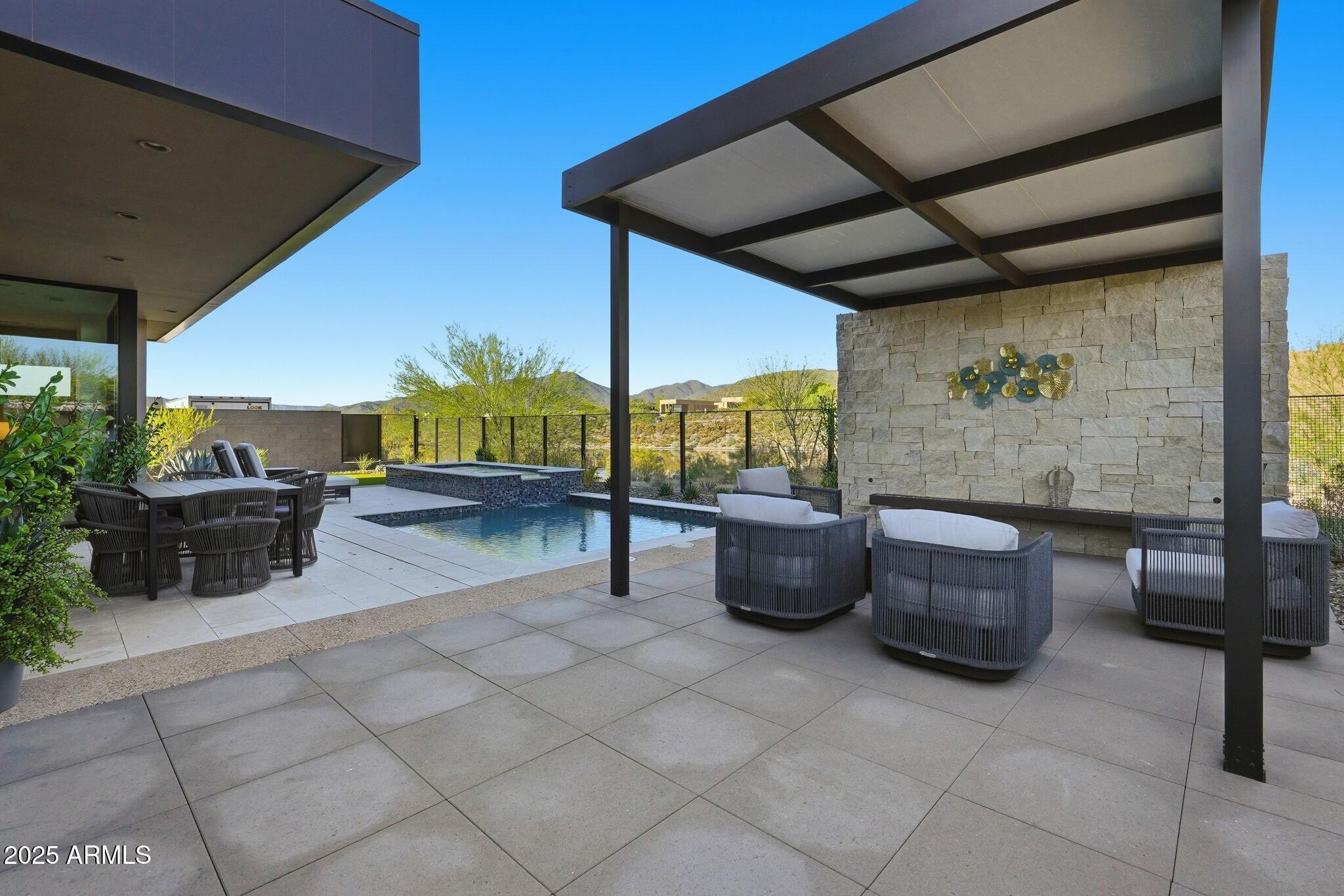 DESERT MOUNTAIN - Residential