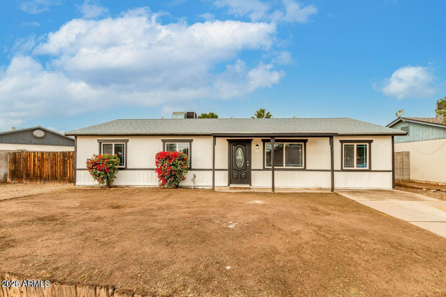 PARADISE VALLEY OASIS NO. 10 - Residential