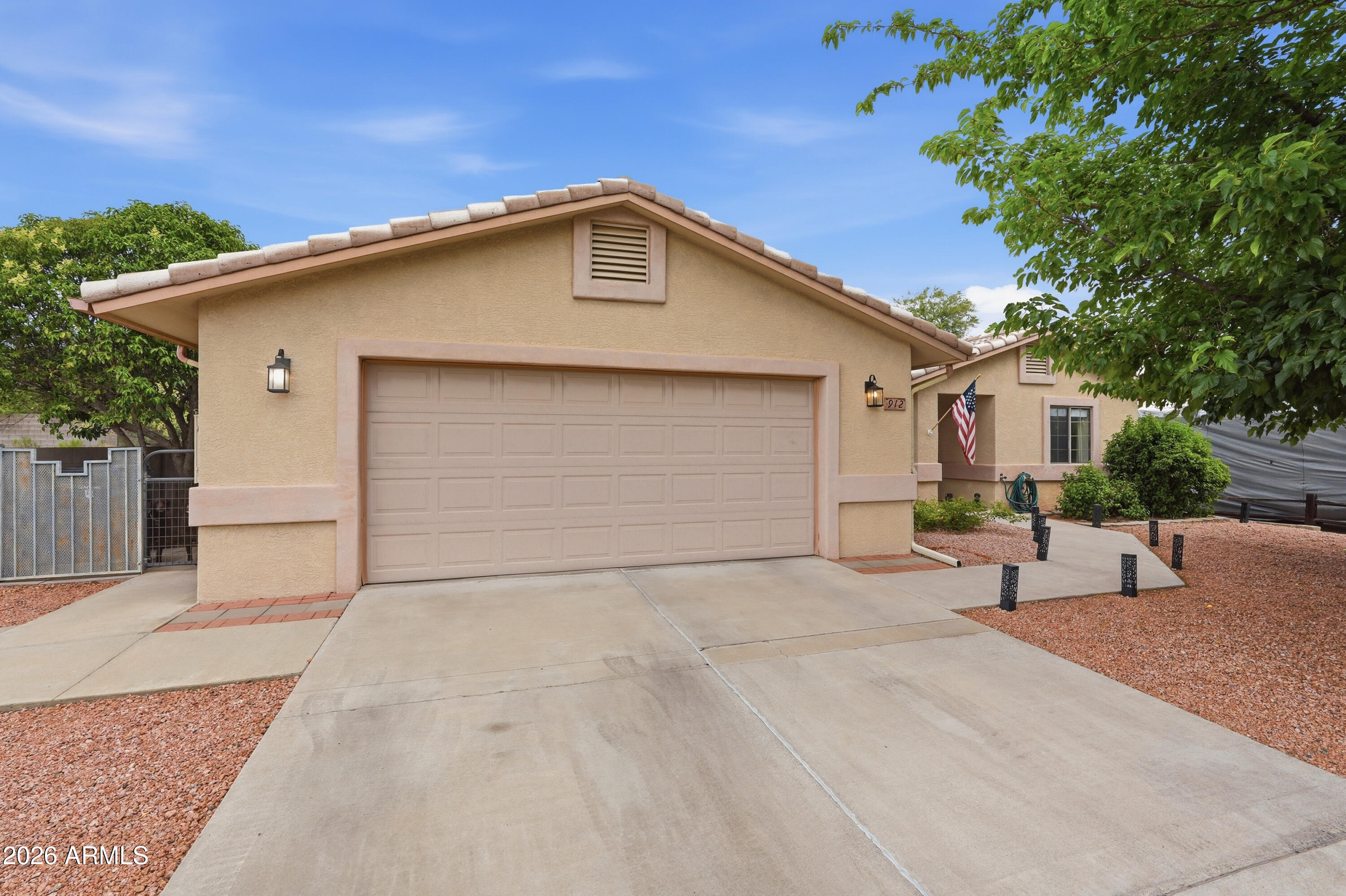 A RECT PCL NW4SW4 NW COR APPROX 3' S FROM NE COR LOT 7 TIERRA VER DE EST SEC 3-15-3E CONT - Residential