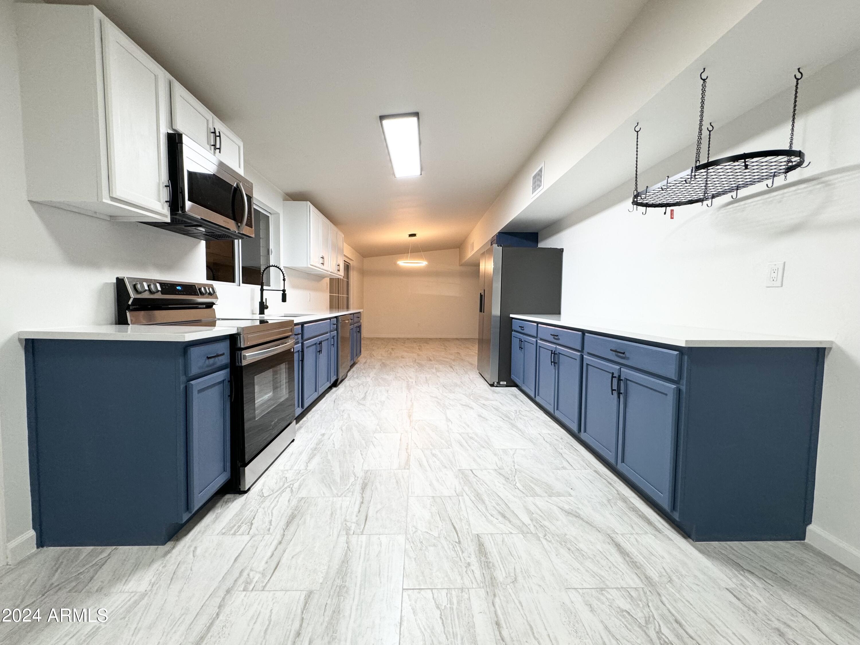 GARDEN CANYON HEIGHTS - Residential