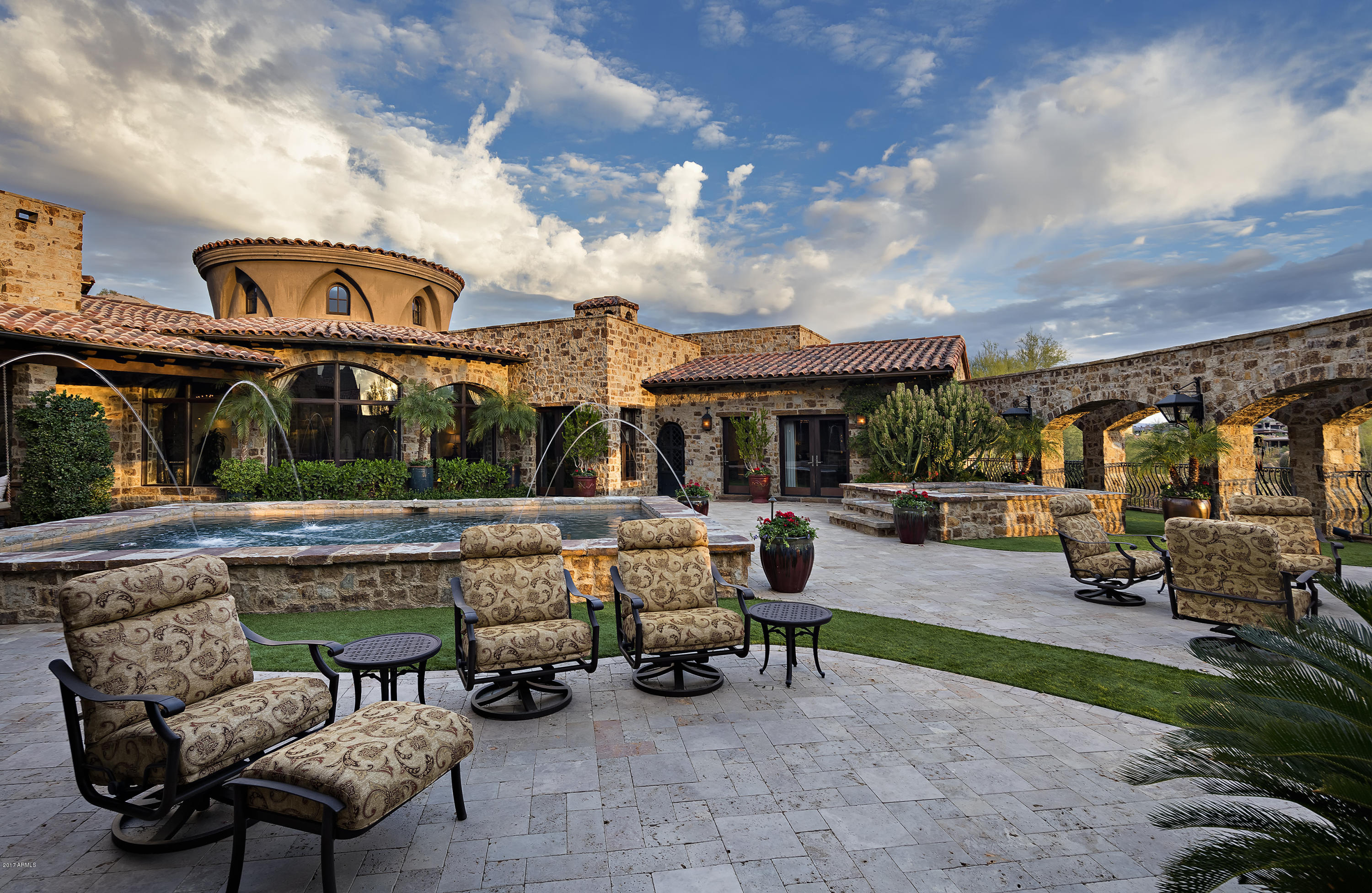 Estancia - Residential