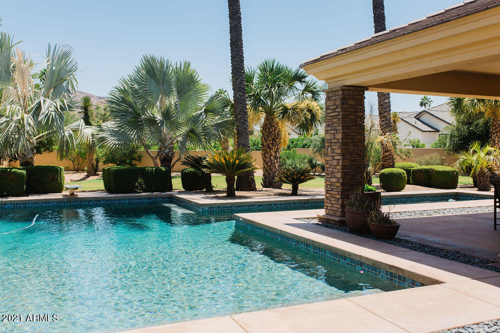 MOCKINGBIRD LANE ESTATES 4 - Residential