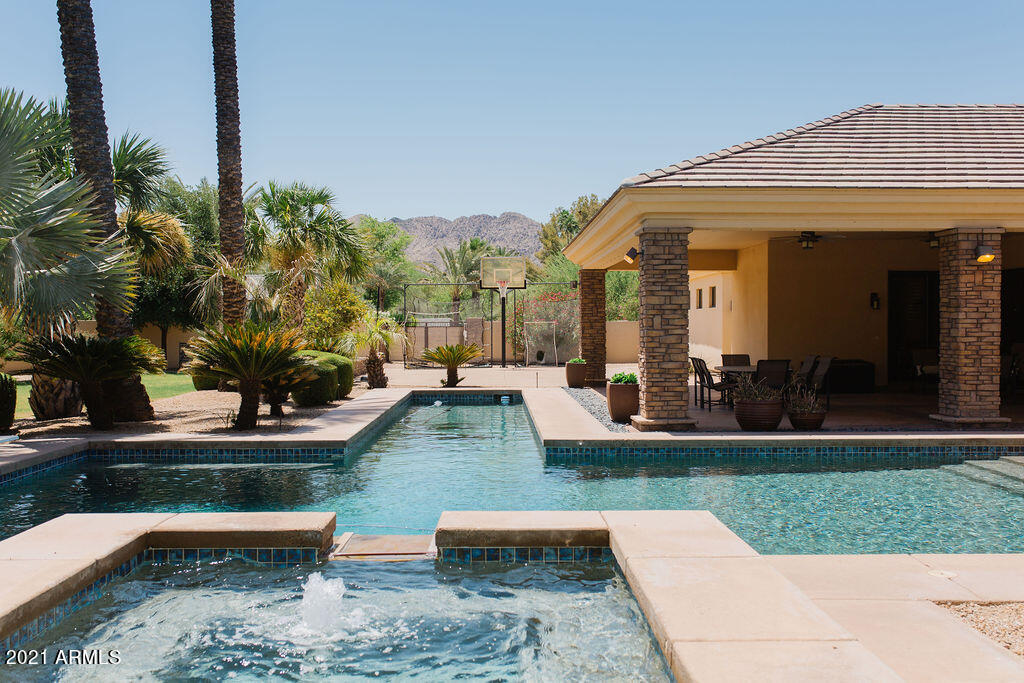 MOCKINGBIRD LANE ESTATES 4 - Residential