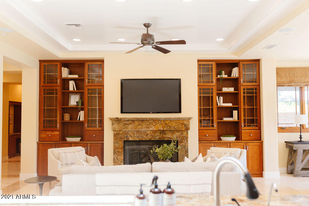 MOCKINGBIRD LANE ESTATES 4 - Residential