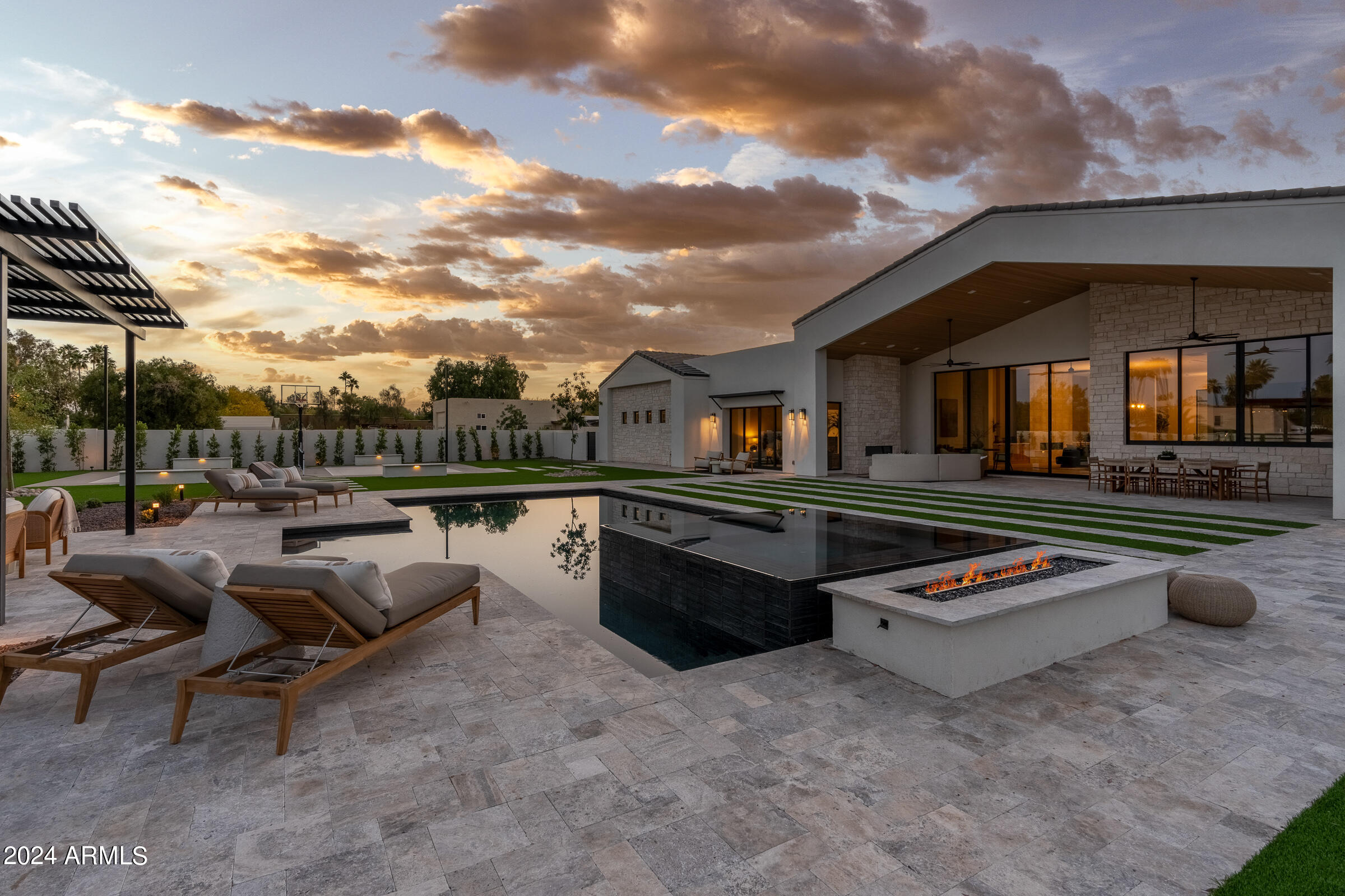 STONERIDGE ESTATES - Residential