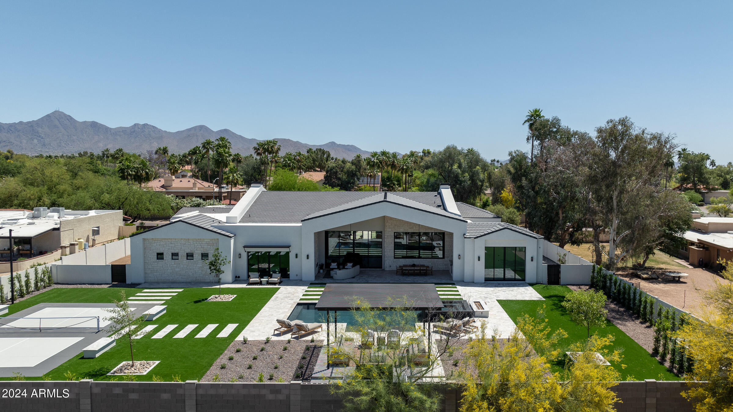 STONERIDGE ESTATES - Residential