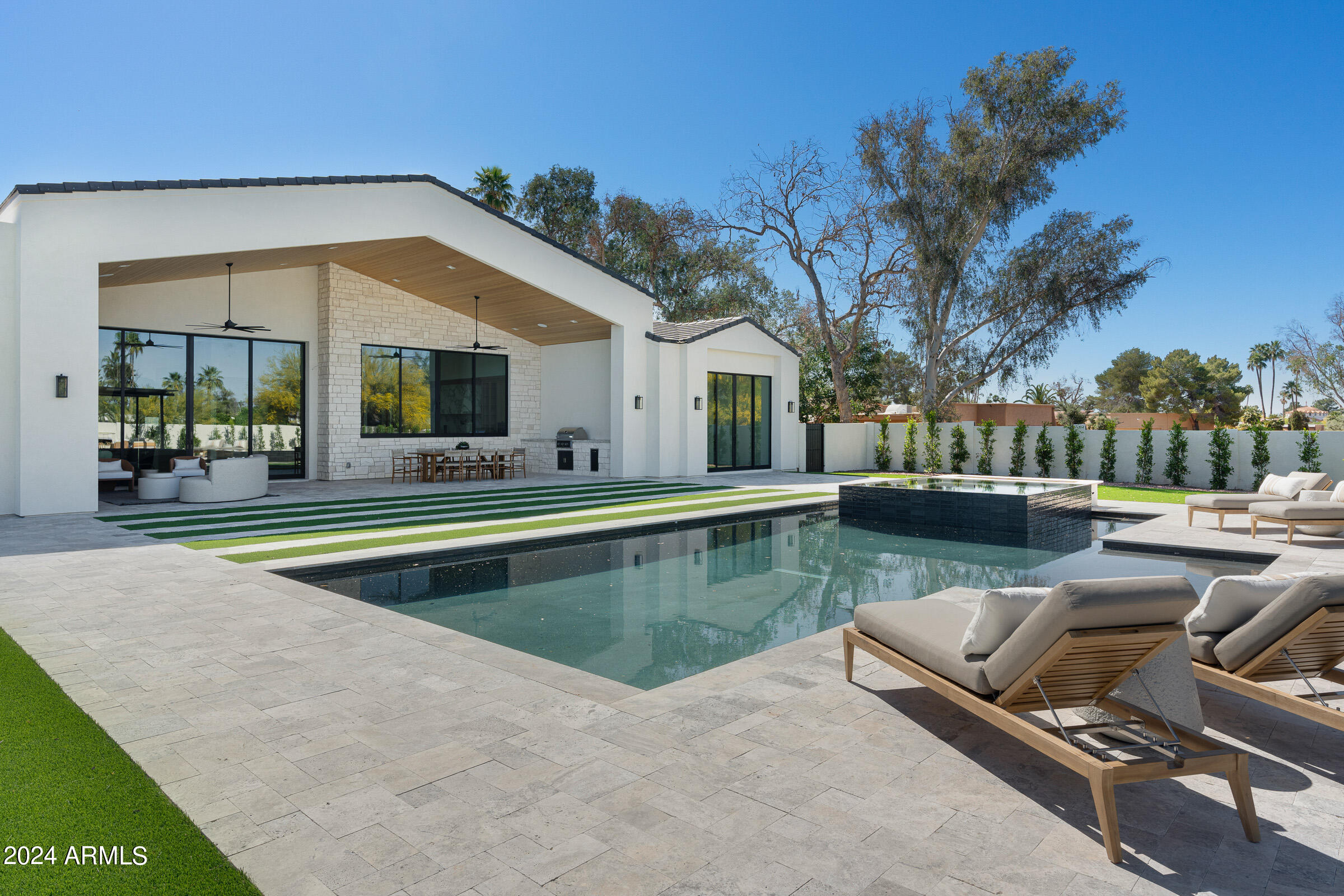 STONERIDGE ESTATES - Residential