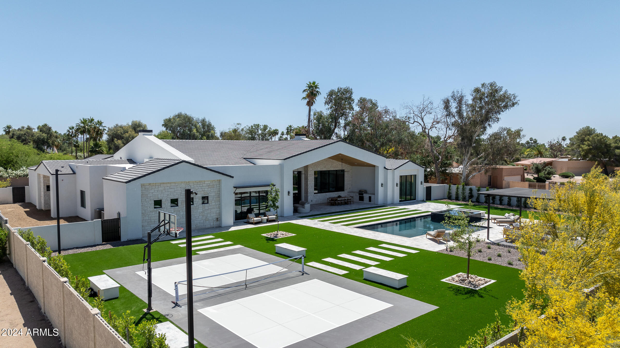 STONERIDGE ESTATES - Residential