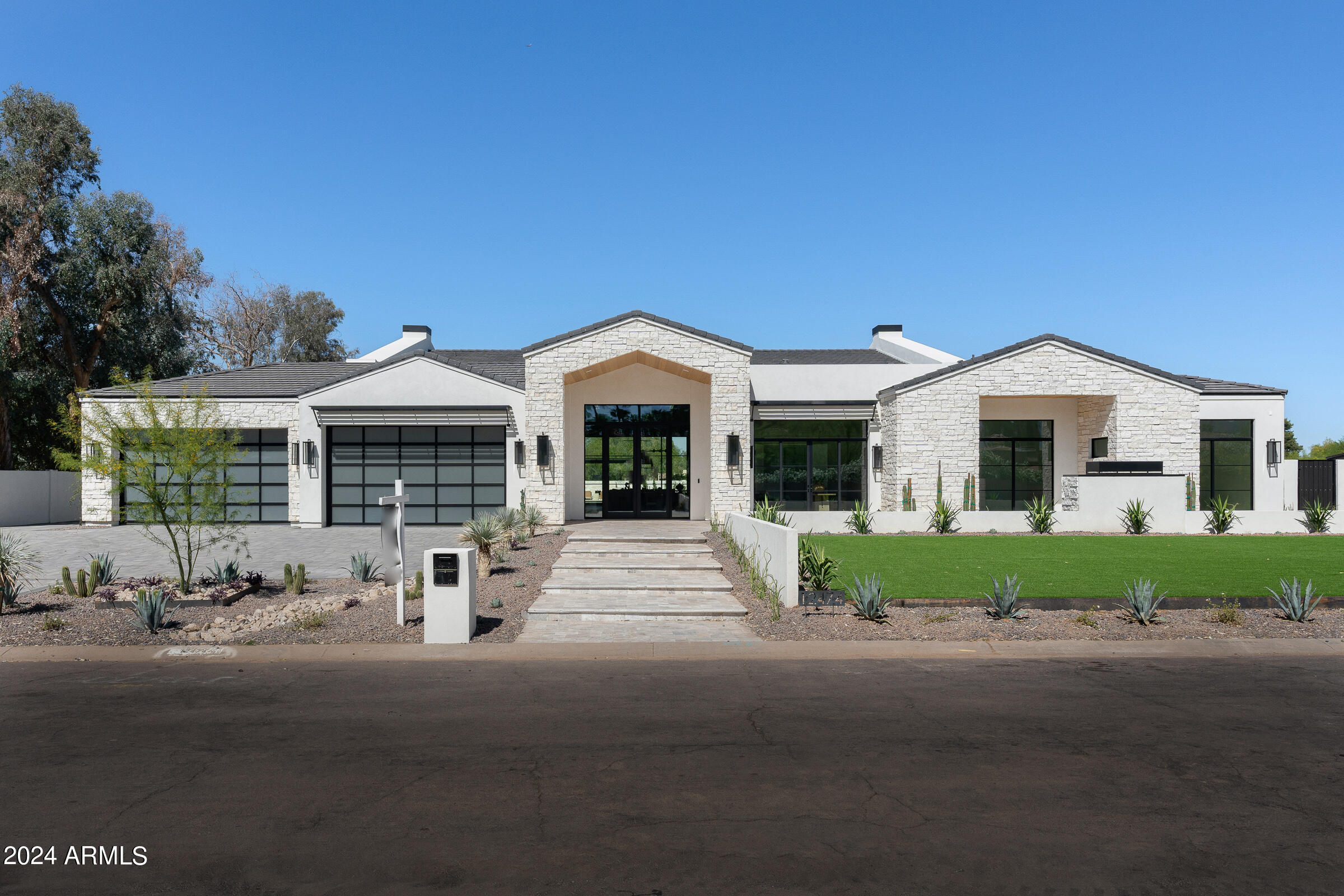 STONERIDGE ESTATES - Residential