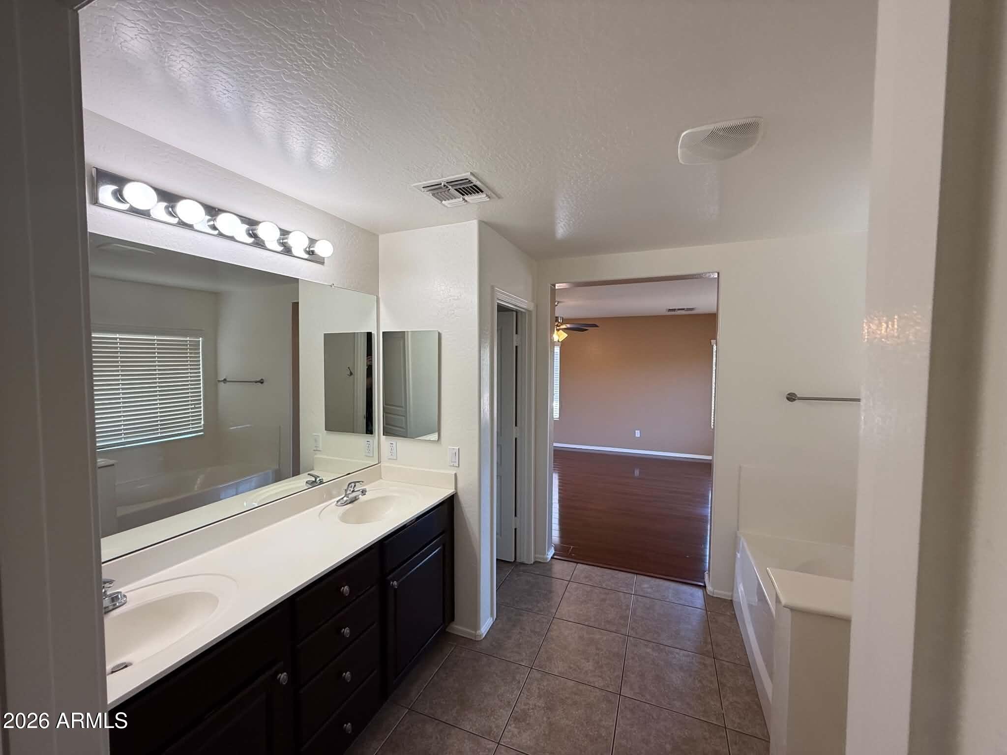 MONTANA VISTA REPLAT - Residential Lease