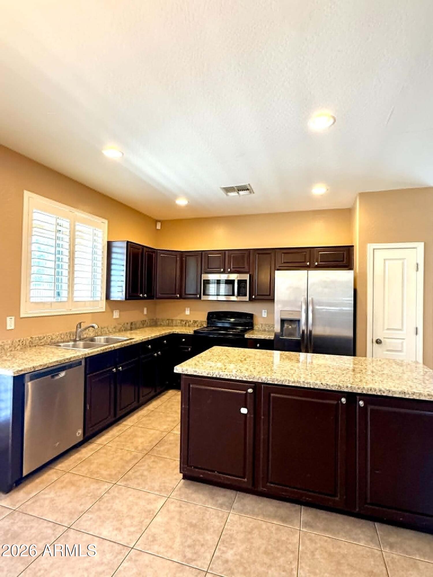 MONTANA VISTA REPLAT - Residential Lease