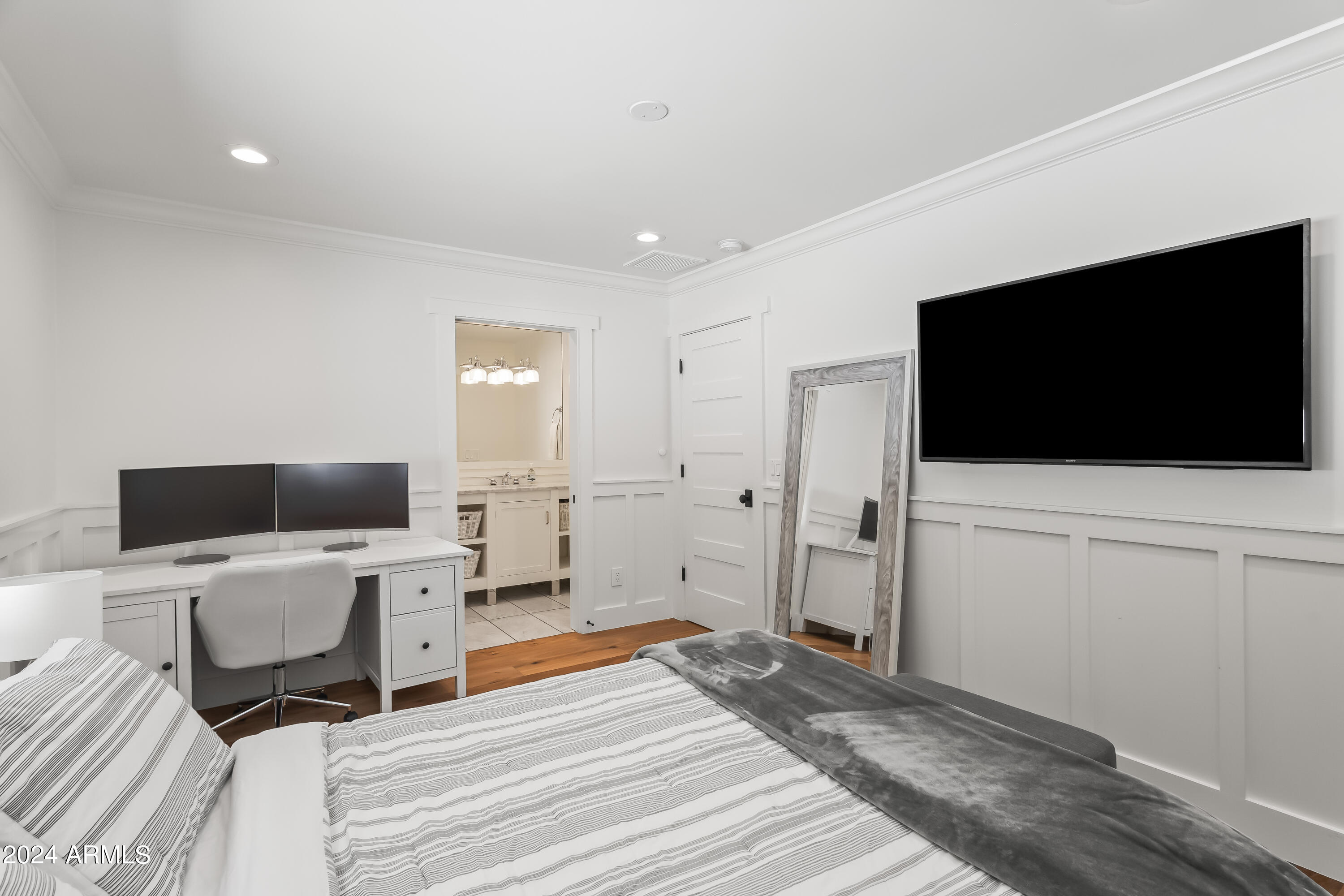 UNSUBDIVIDED - Residential