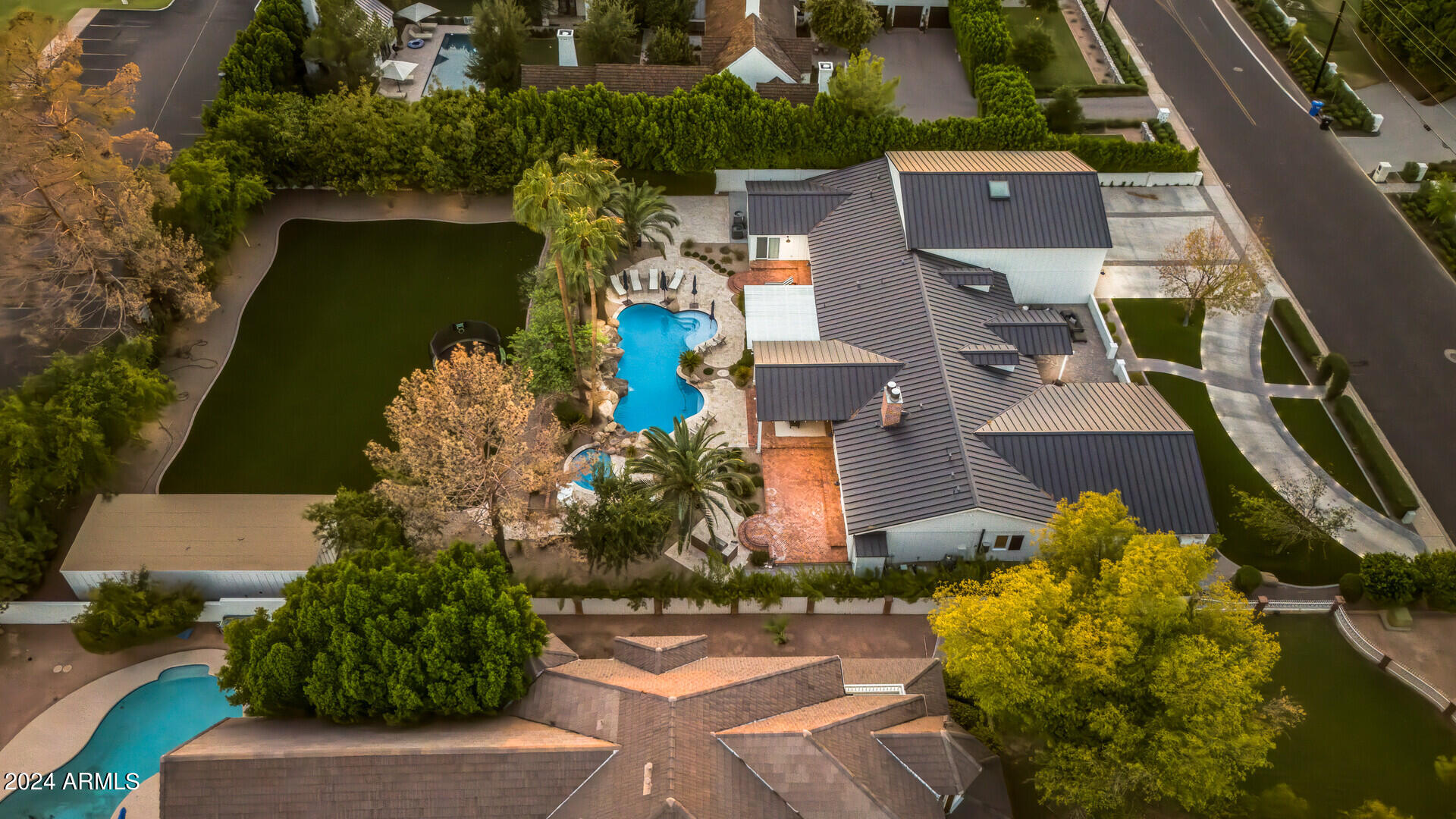 UNSUBDIVIDED - Residential
