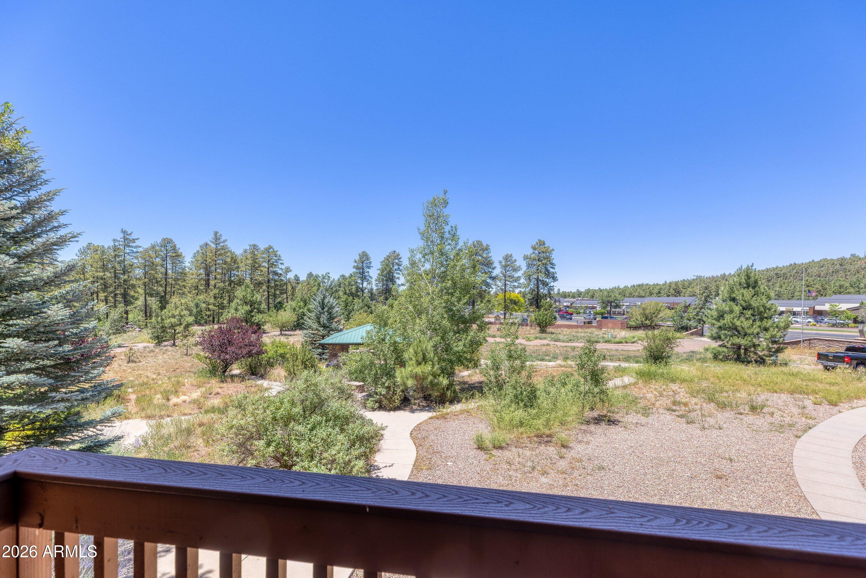 PINE CREEK - Residential