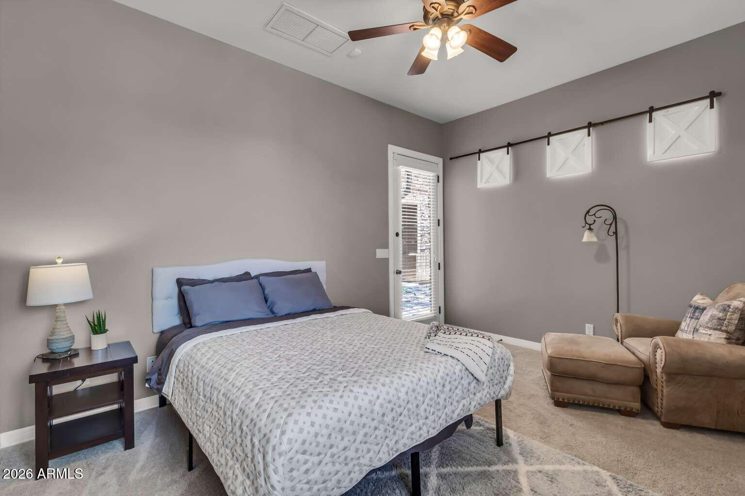 COM @ THE S-COR OF SEC 33-1N-9E TH N-1099.62 TH W- - Residential