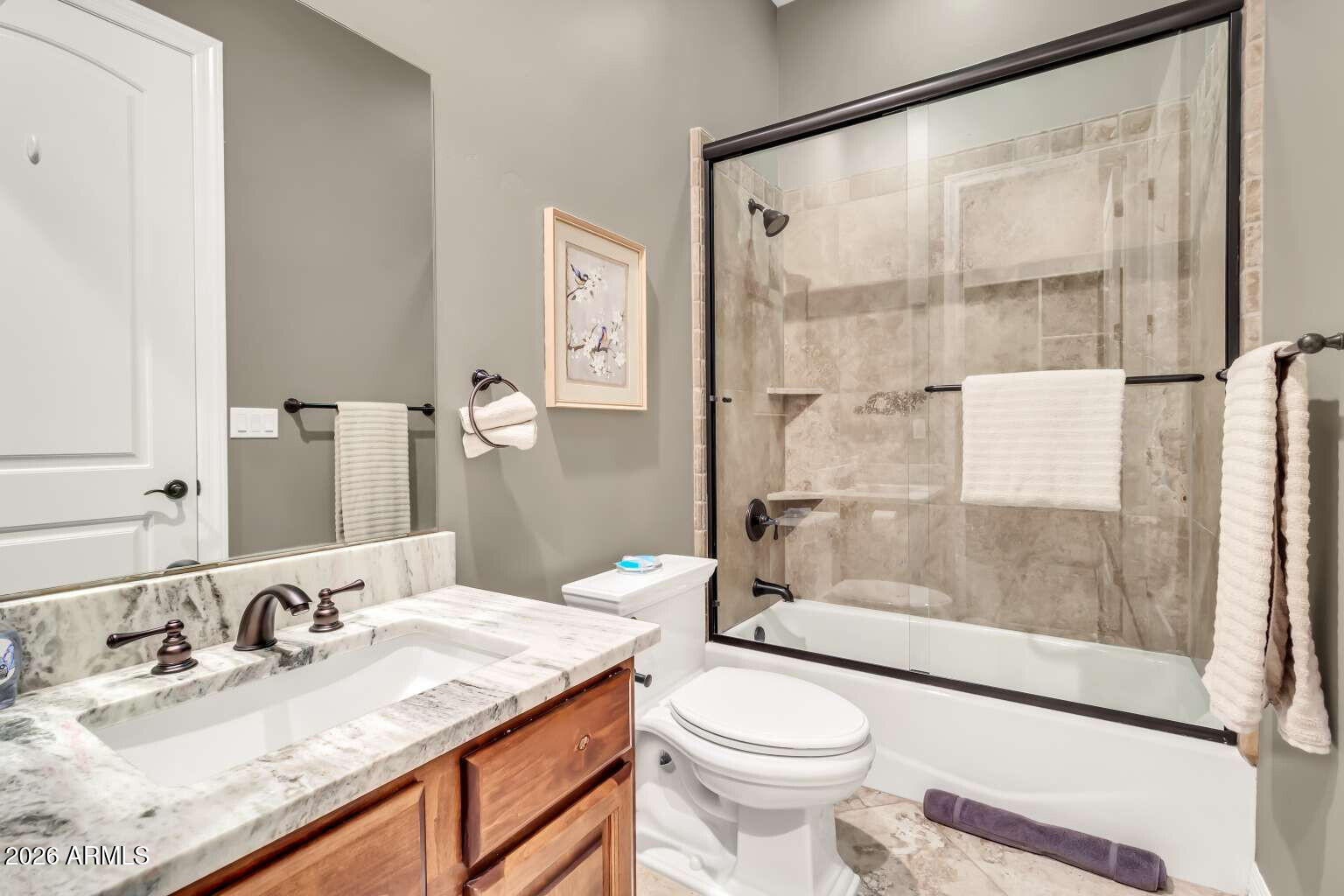 COM @ THE S-COR OF SEC 33-1N-9E TH N-1099.62 TH W- - Residential
