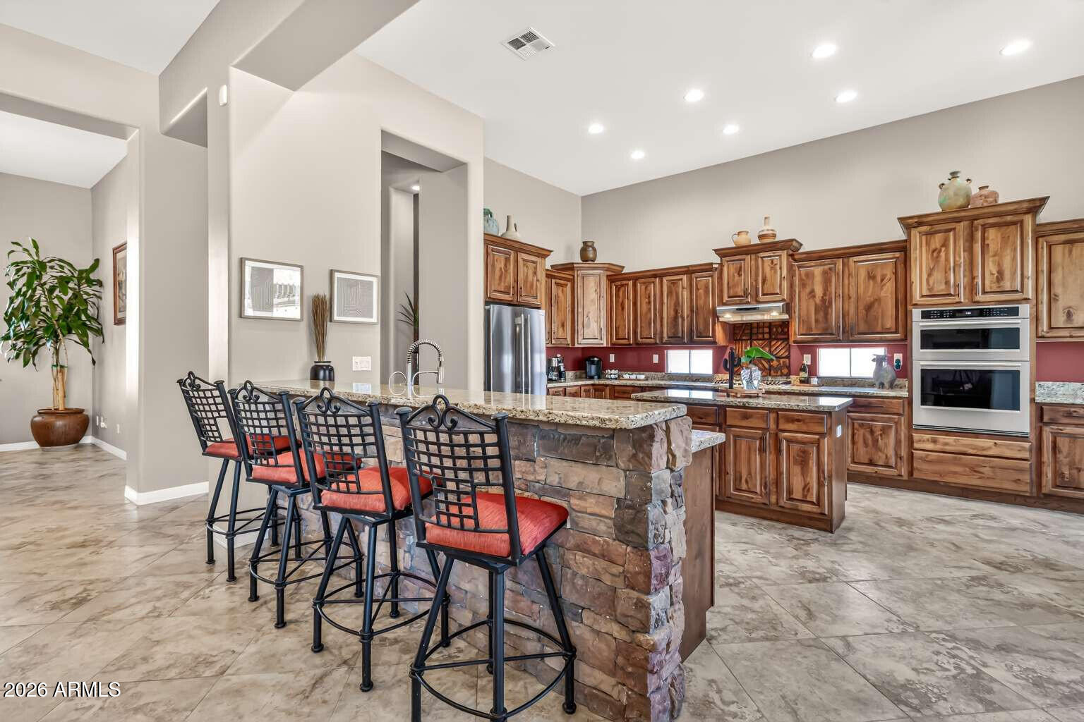 COM @ THE S-COR OF SEC 33-1N-9E TH N-1099.62 TH W- - Residential