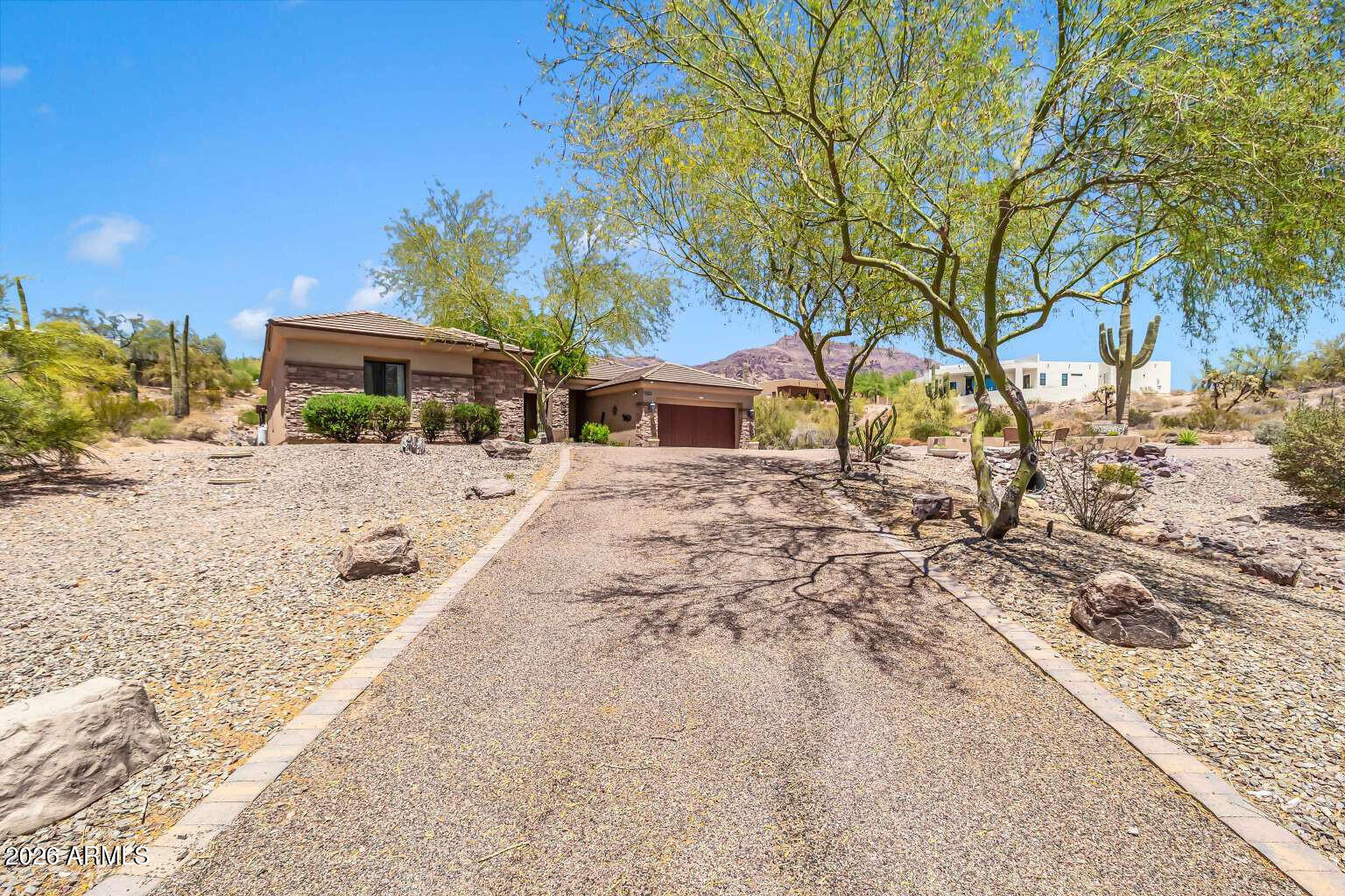 COM @ THE S-COR OF SEC 33-1N-9E TH N-1099.62 TH W- - Residential