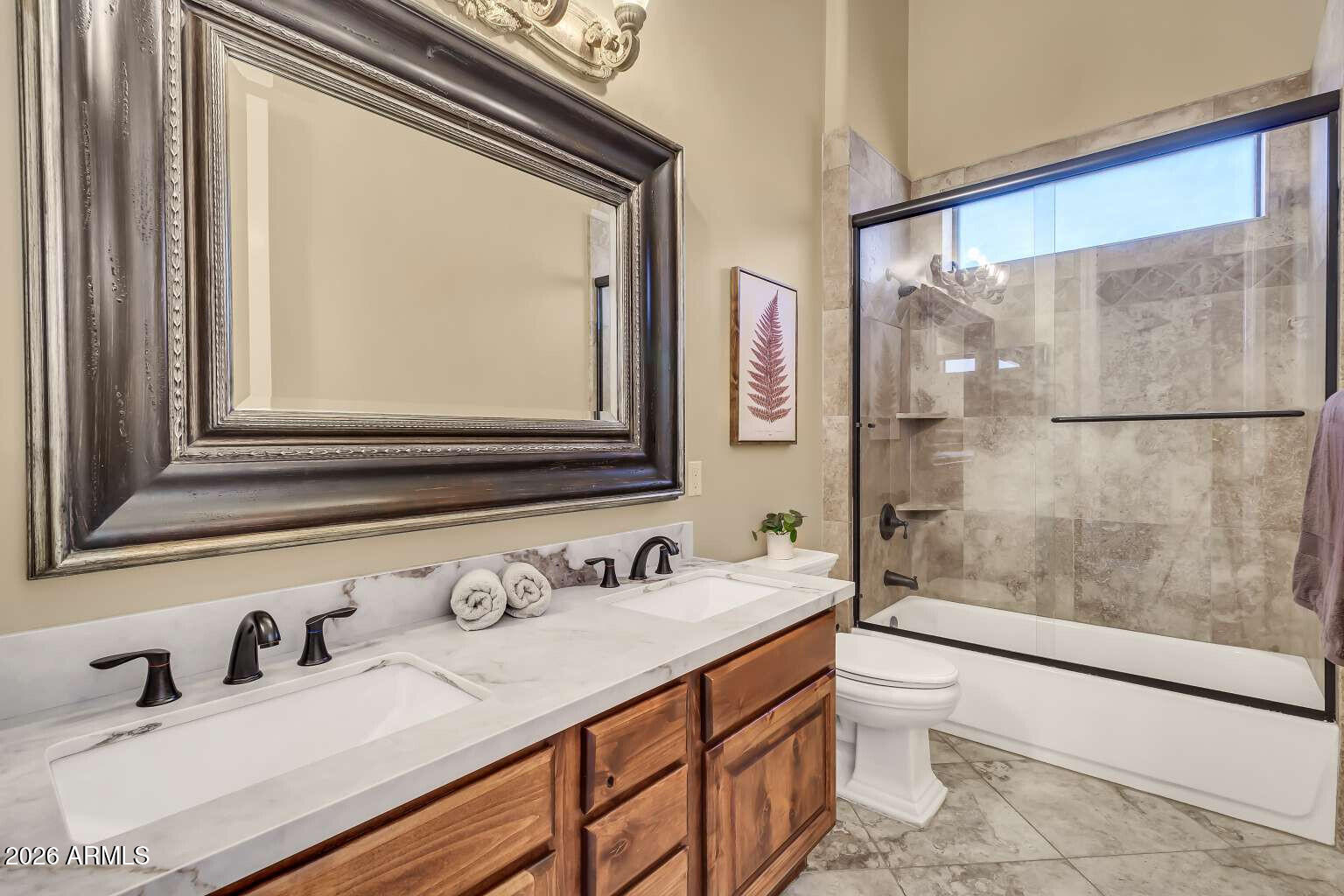 COM @ THE S-COR OF SEC 33-1N-9E TH N-1099.62 TH W- - Residential