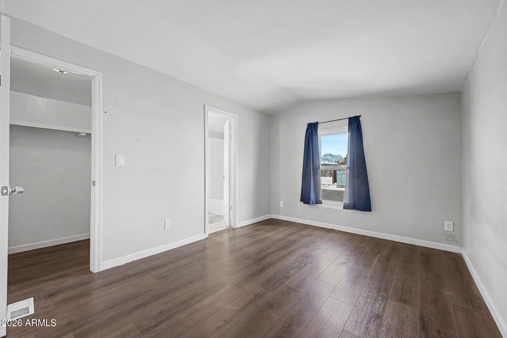 APACHE SIERRA - Residential