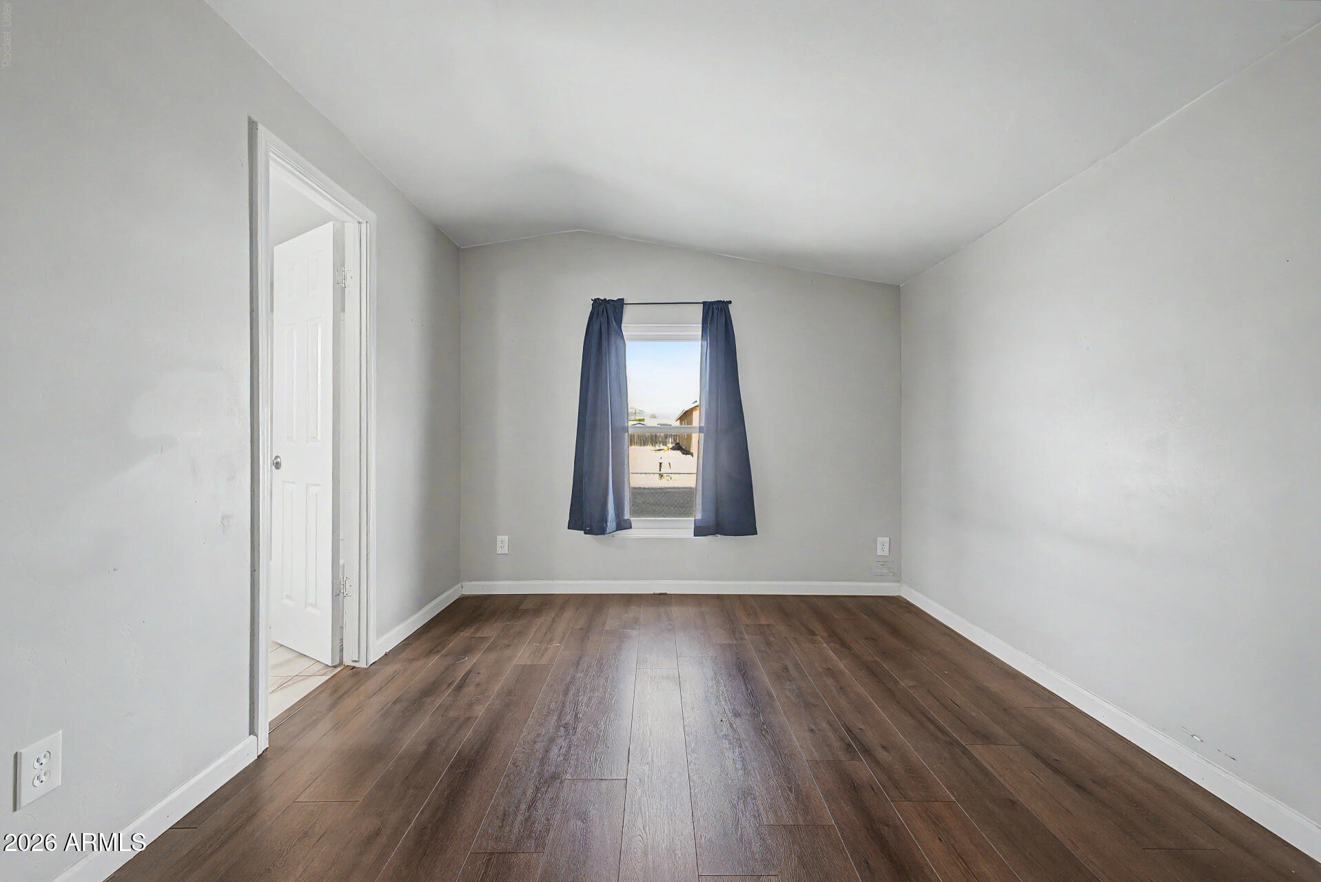 APACHE SIERRA - Residential