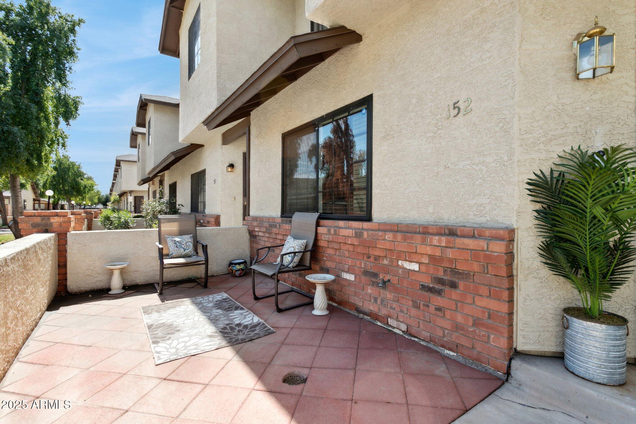 BRECKENRIDGE TOWNHOMES LT 1-182 COM AREA PRV DR - Residential