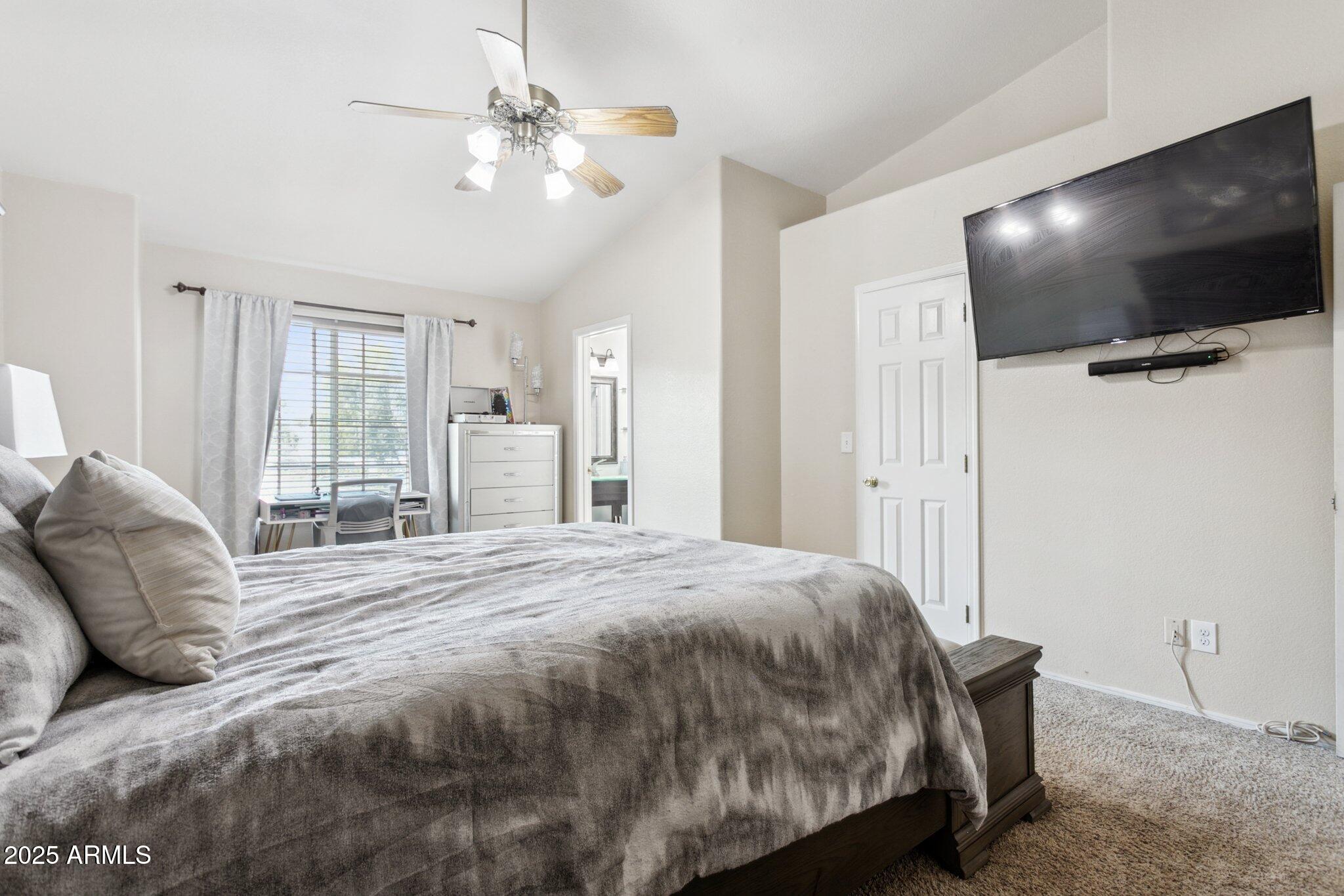 BRECKENRIDGE TOWNHOMES LT 1-182 COM AREA PRV DR - Residential