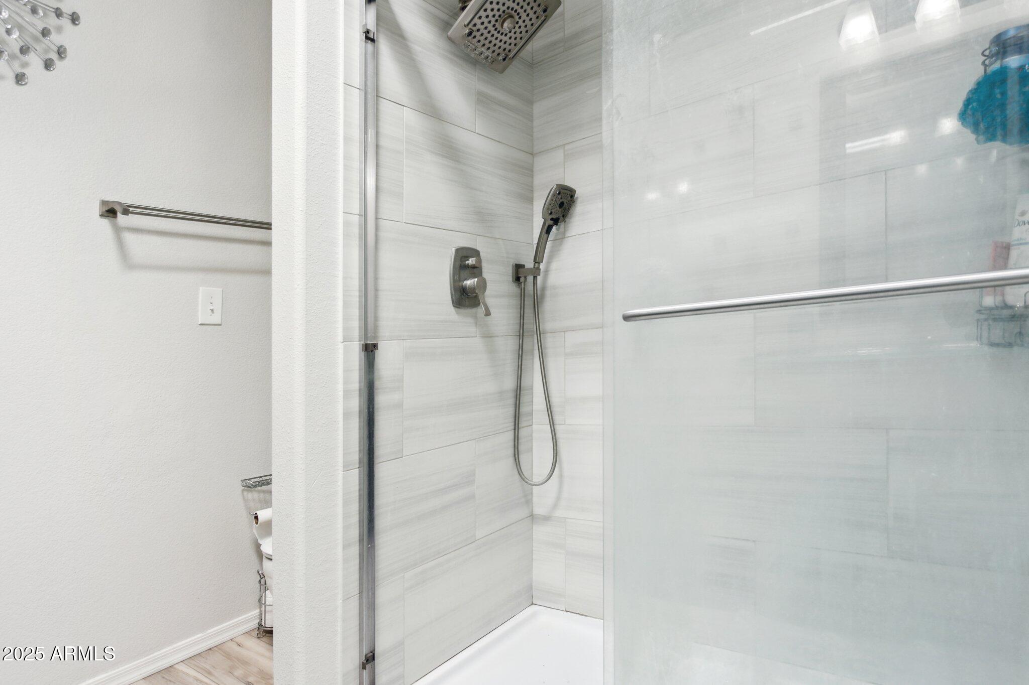 BRECKENRIDGE TOWNHOMES LT 1-182 COM AREA PRV DR - Residential