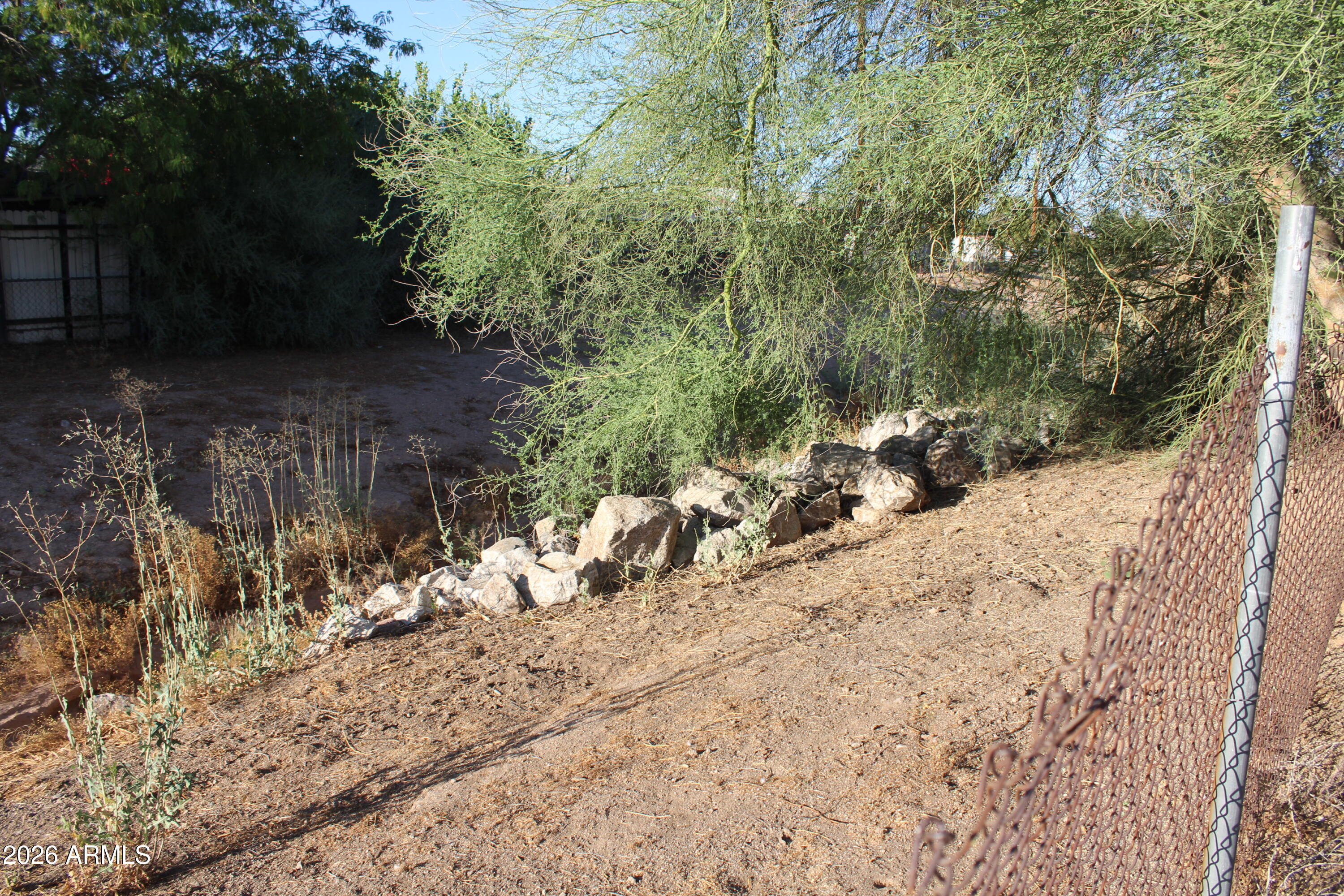 APACHE PARADISE UNIT 2 - Land
